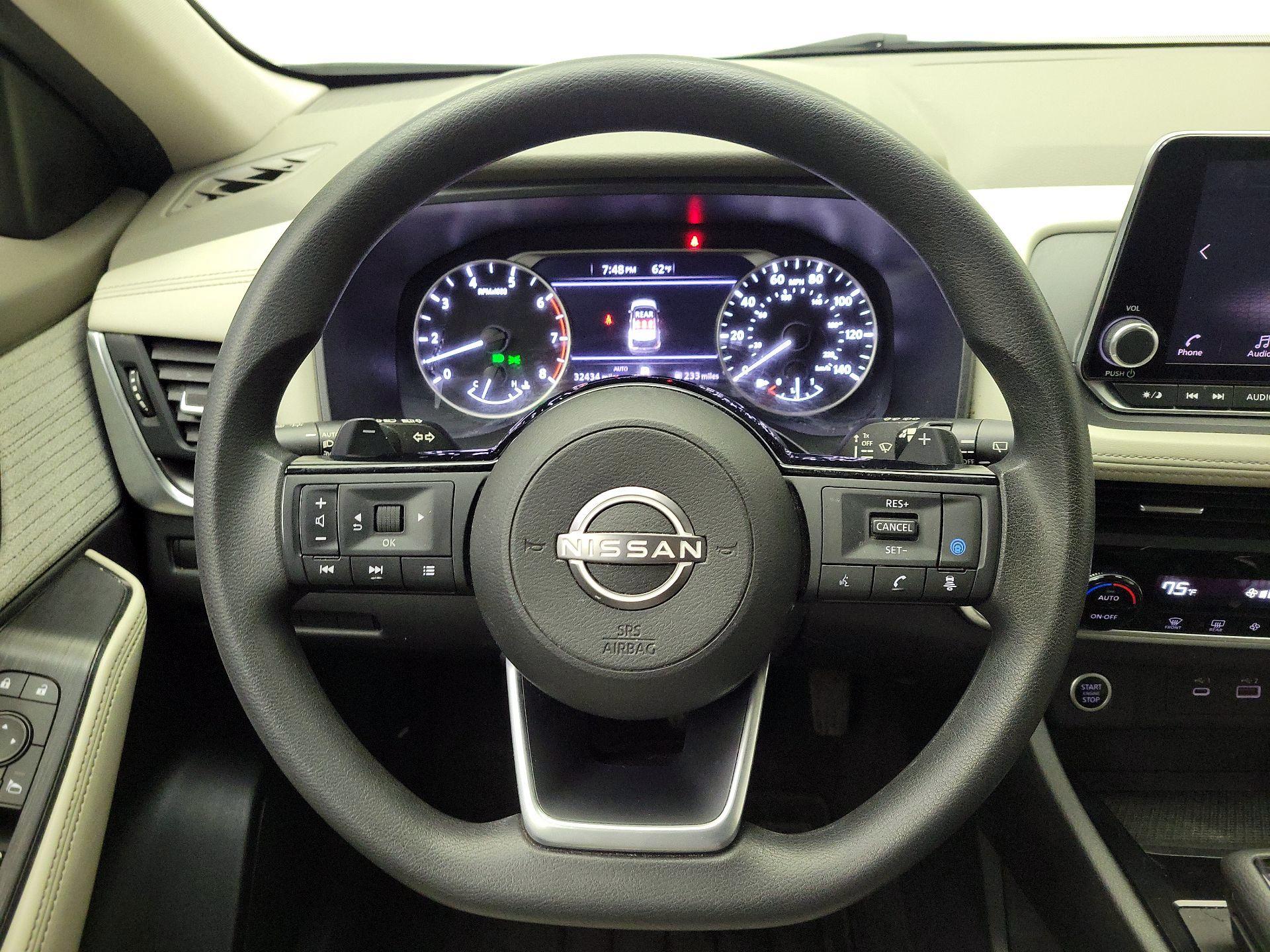 Thumbnail: 2023 Nissan Rogue - 10