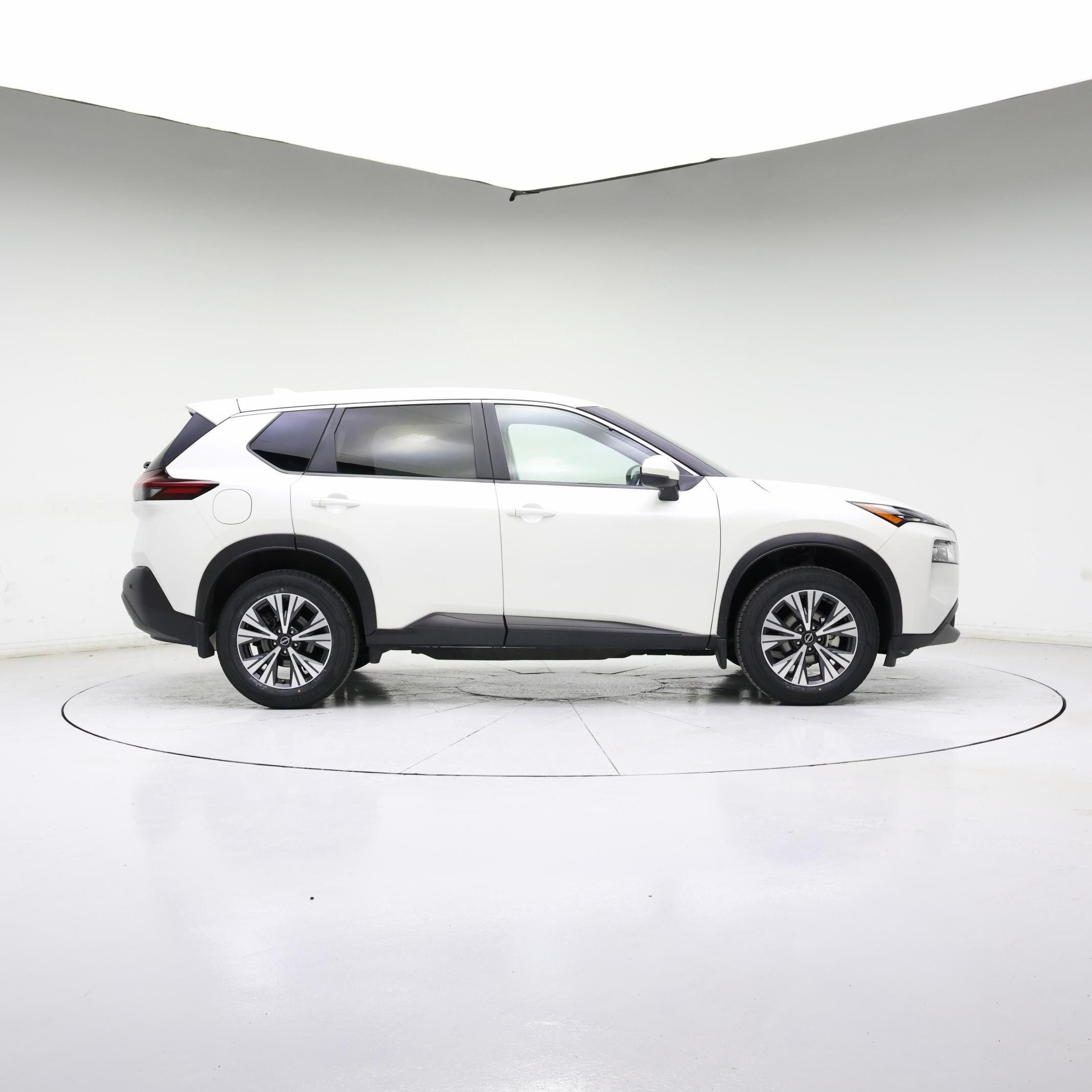 Thumbnail: 2023 Nissan Rogue - 3