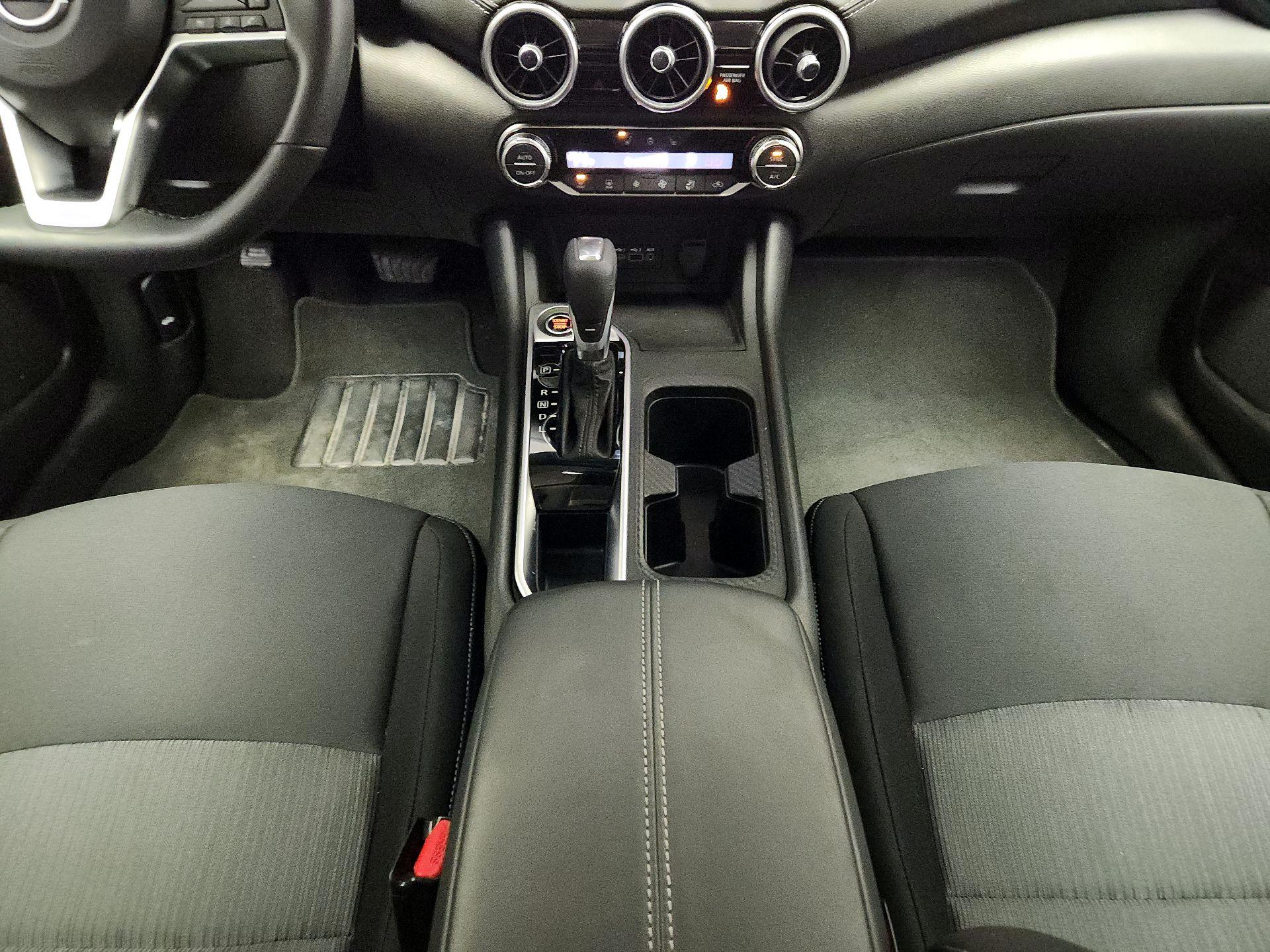 Thumbnail: 2024 Nissan Sentra - 17