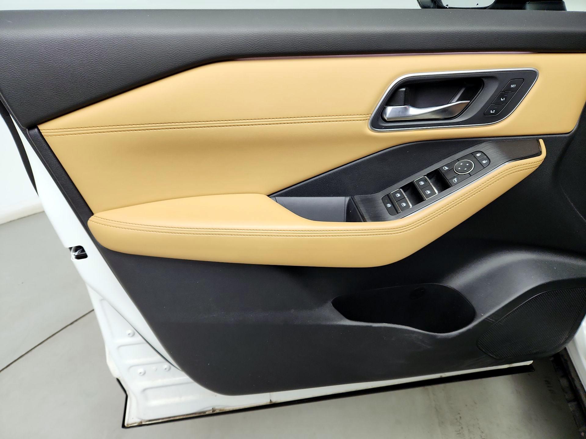 Thumbnail: 2023 Nissan Rogue - 12