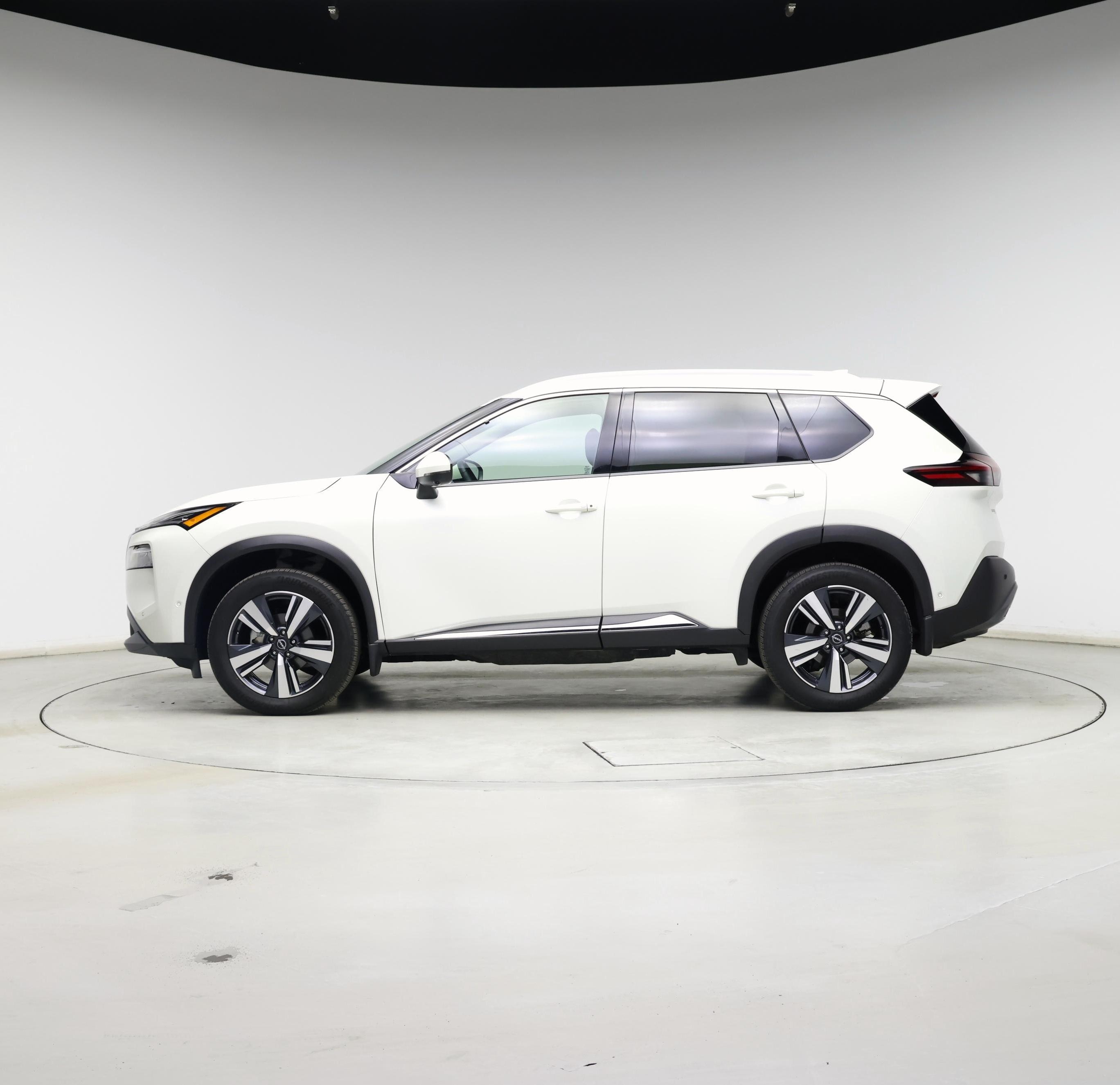 Thumbnail: 2023 Nissan Rogue - 3