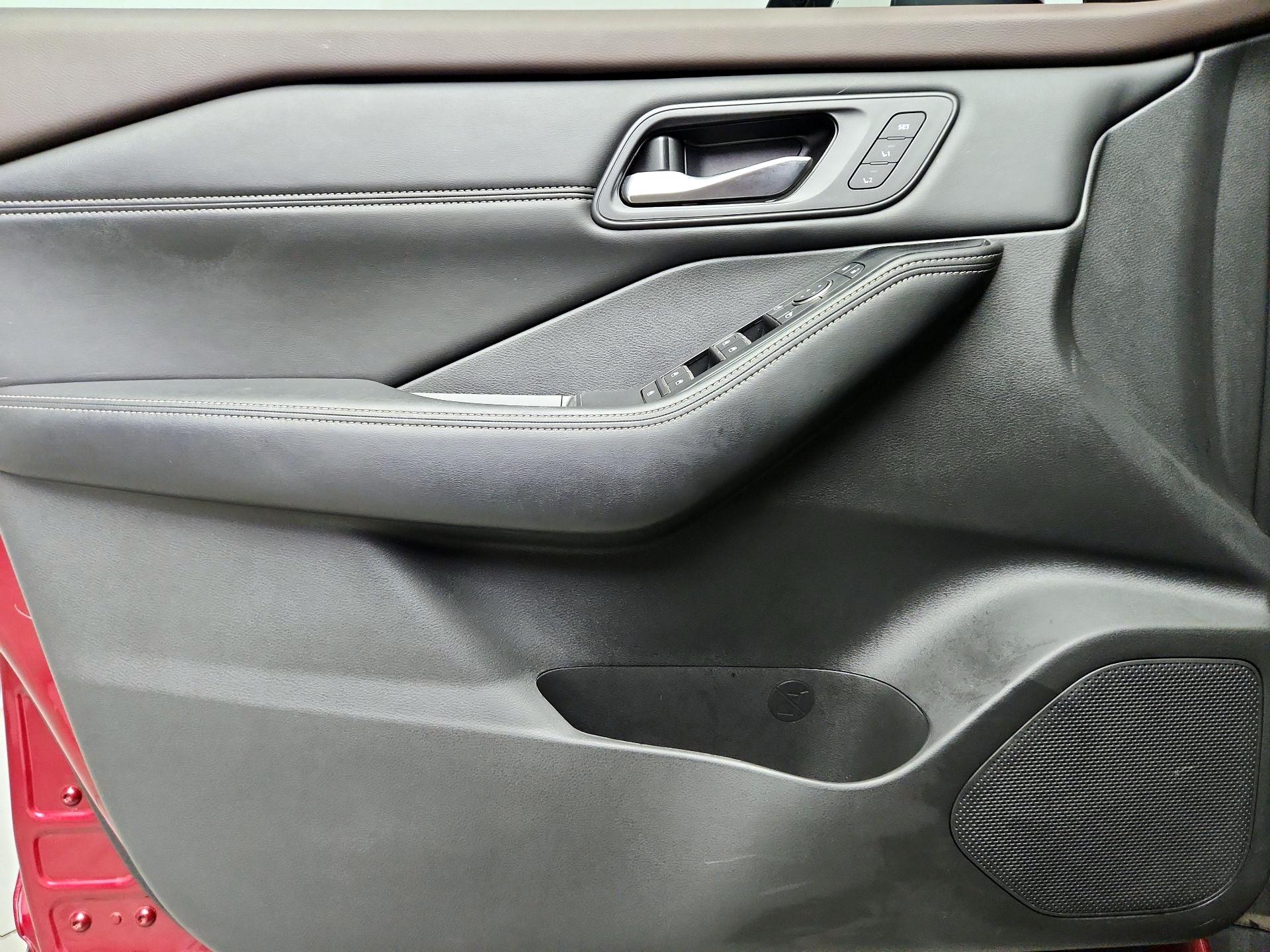 Thumbnail: 2023 Nissan Rogue - 12