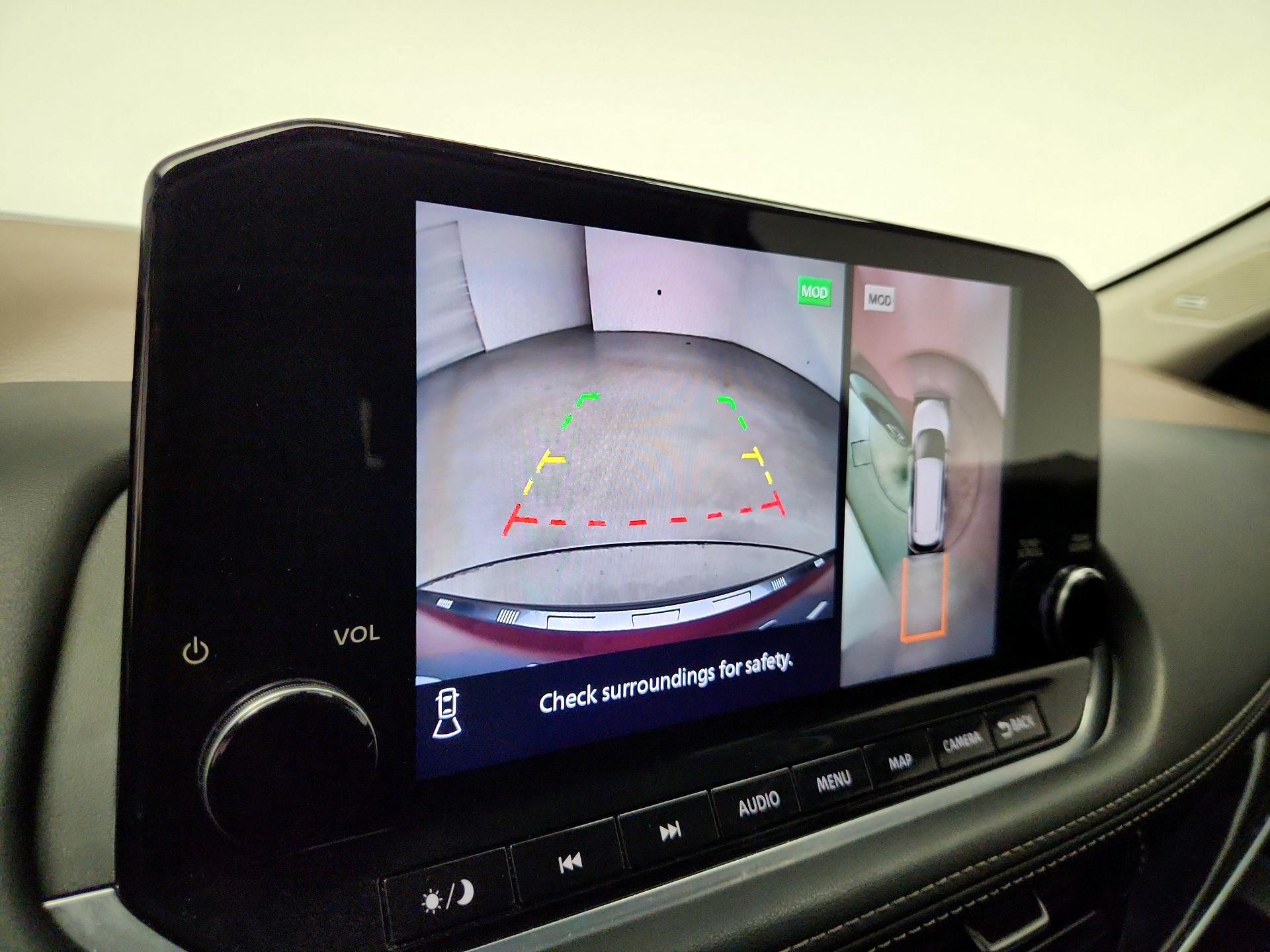 Thumbnail: 2023 Nissan Rogue - 15