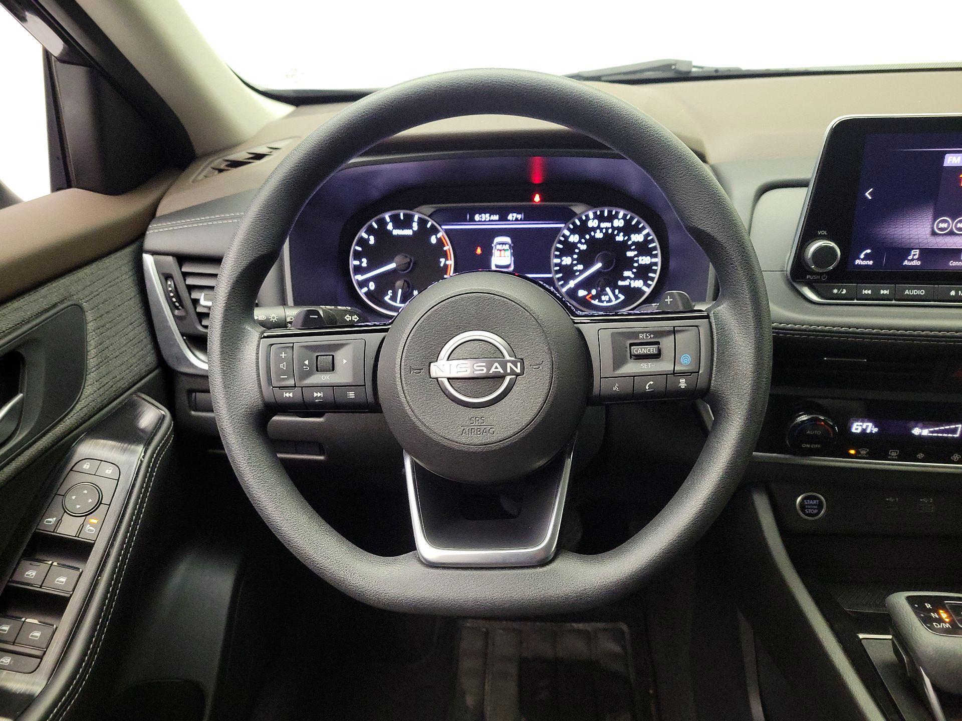 Thumbnail: 2023 Nissan Rogue - 10