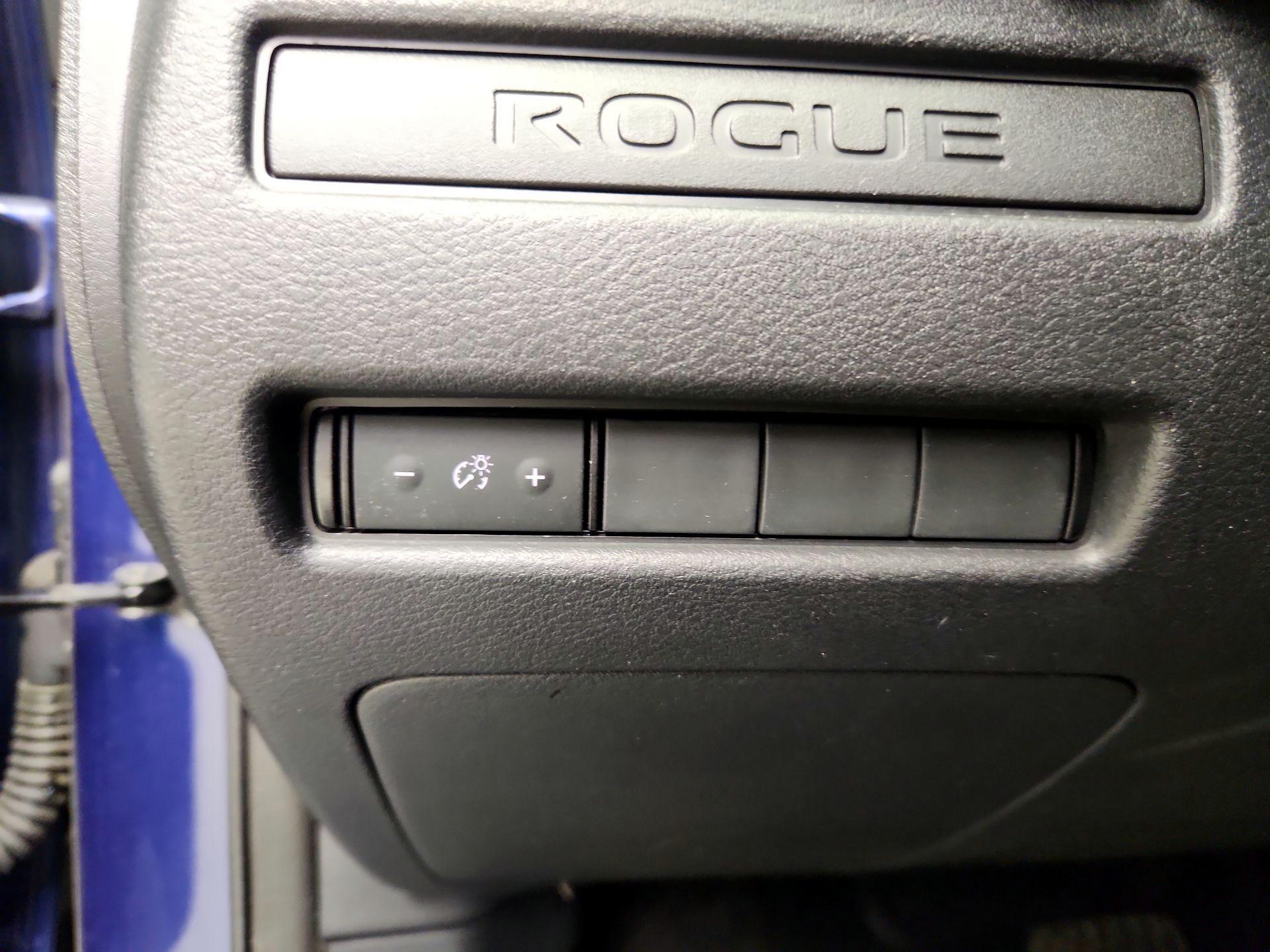 Thumbnail: 2023 Nissan Rogue - 13