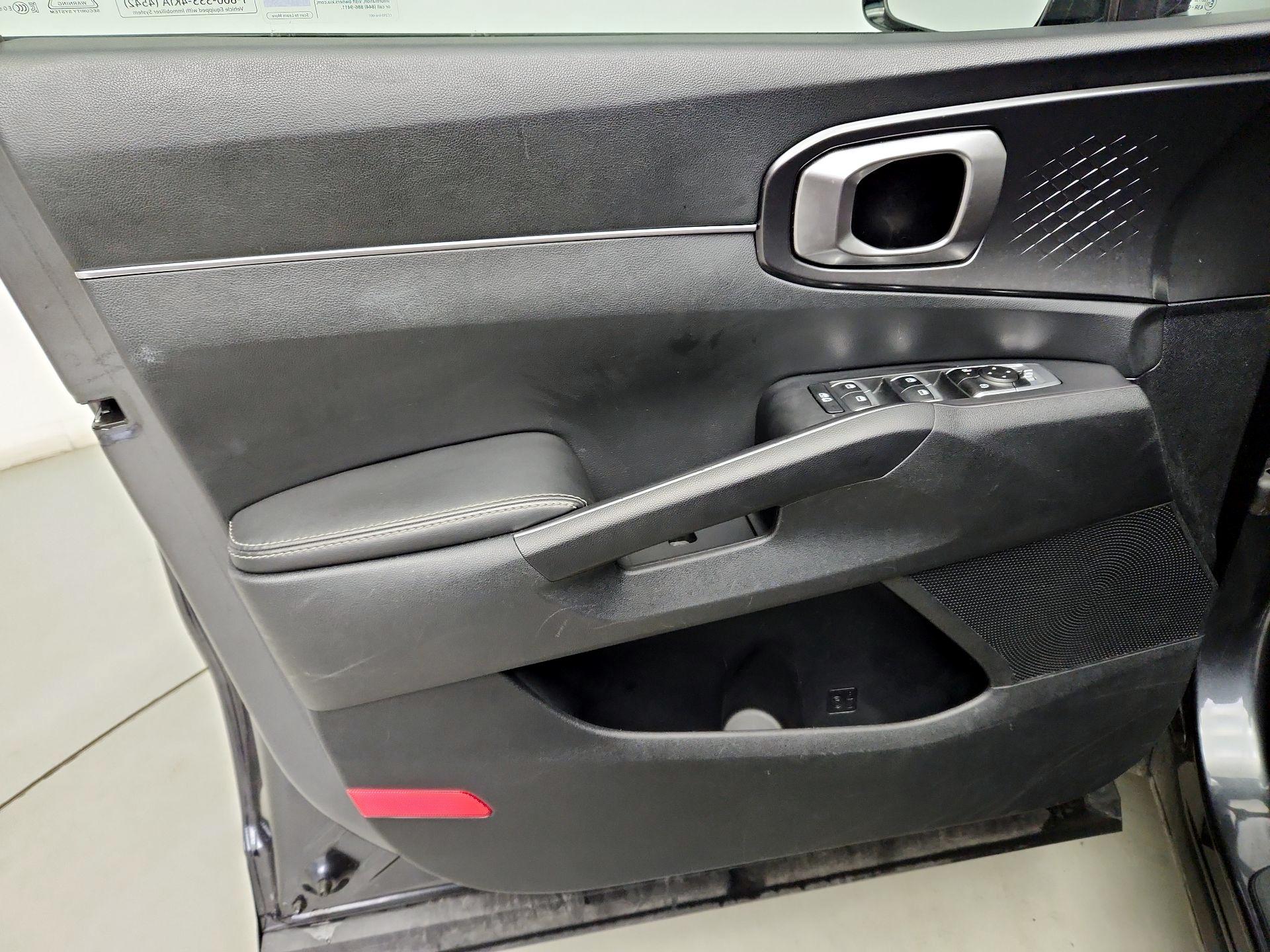 Thumbnail: 2024 Kia Sorento - 12