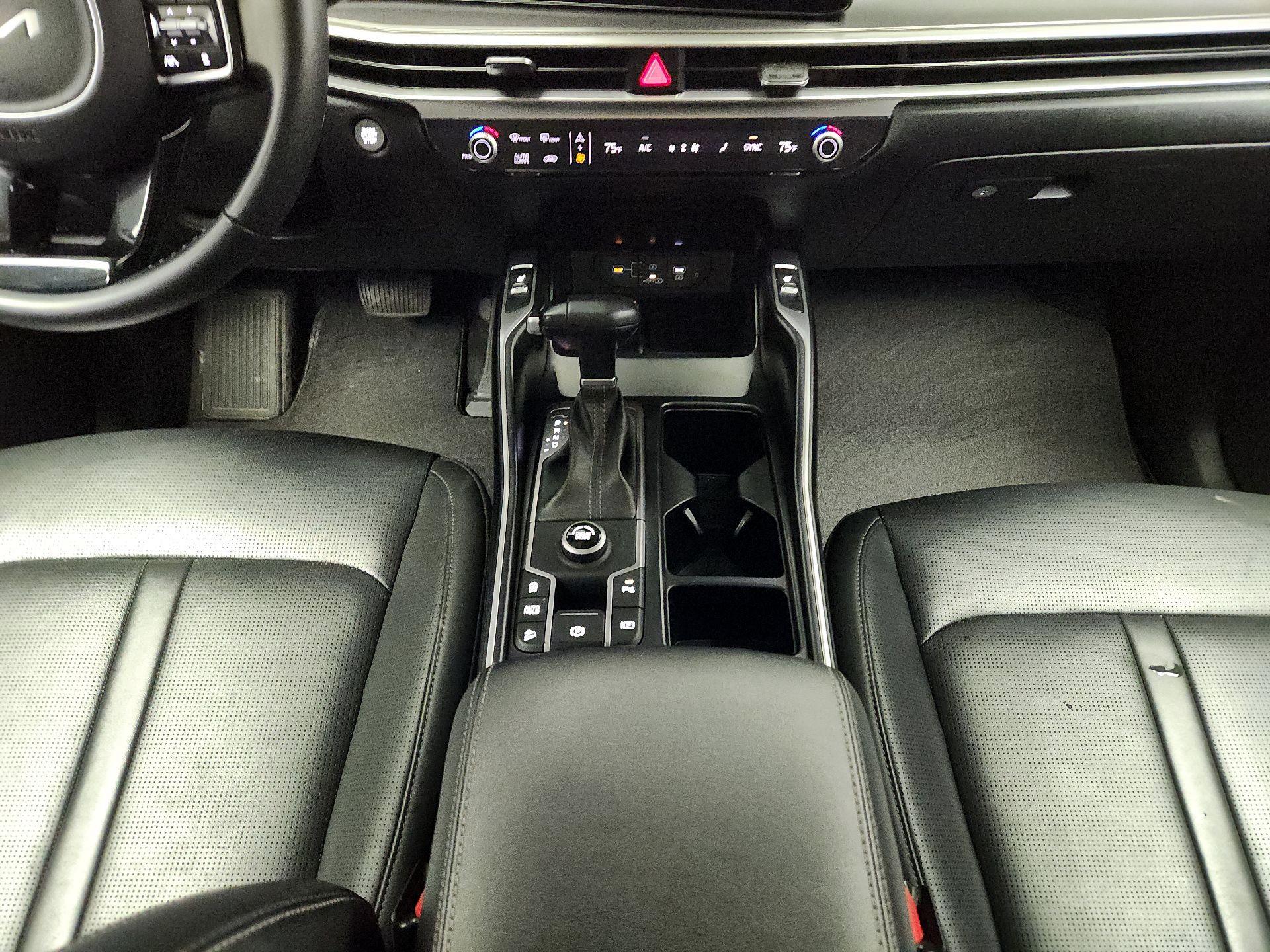 Thumbnail: 2024 Kia Sorento - 18