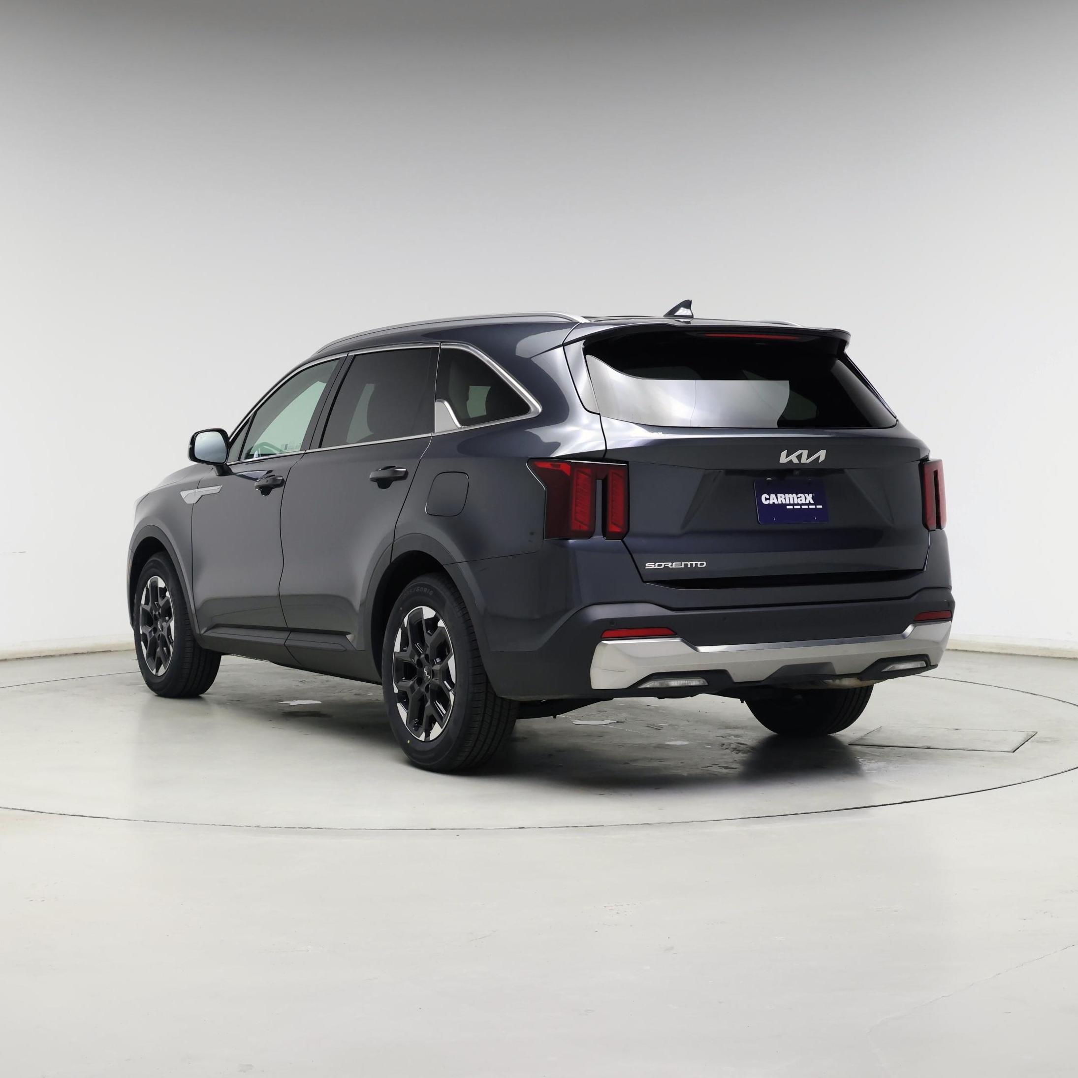 Thumbnail: 2024 Kia Sorento - 2