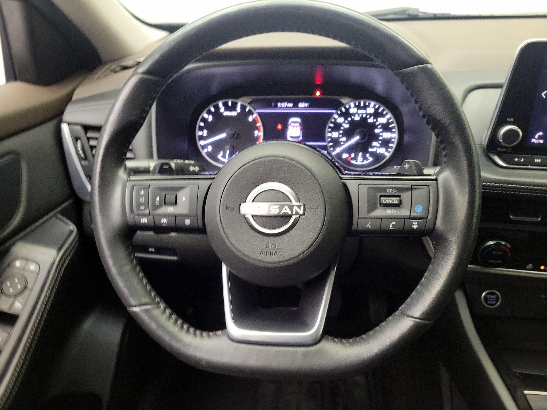 Thumbnail: 2023 Nissan Rogue - 10