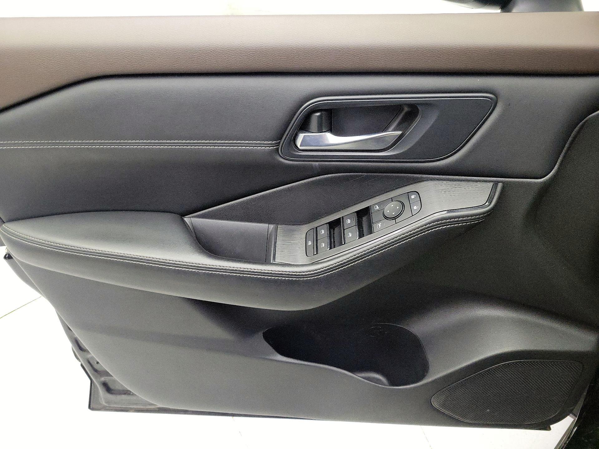 Thumbnail: 2023 Nissan Rogue - 12