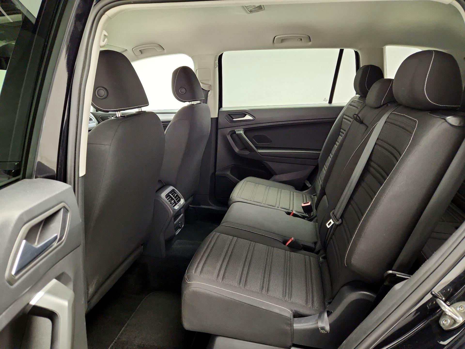 Thumbnail: 2024 Volkswagen Tiguan - 19