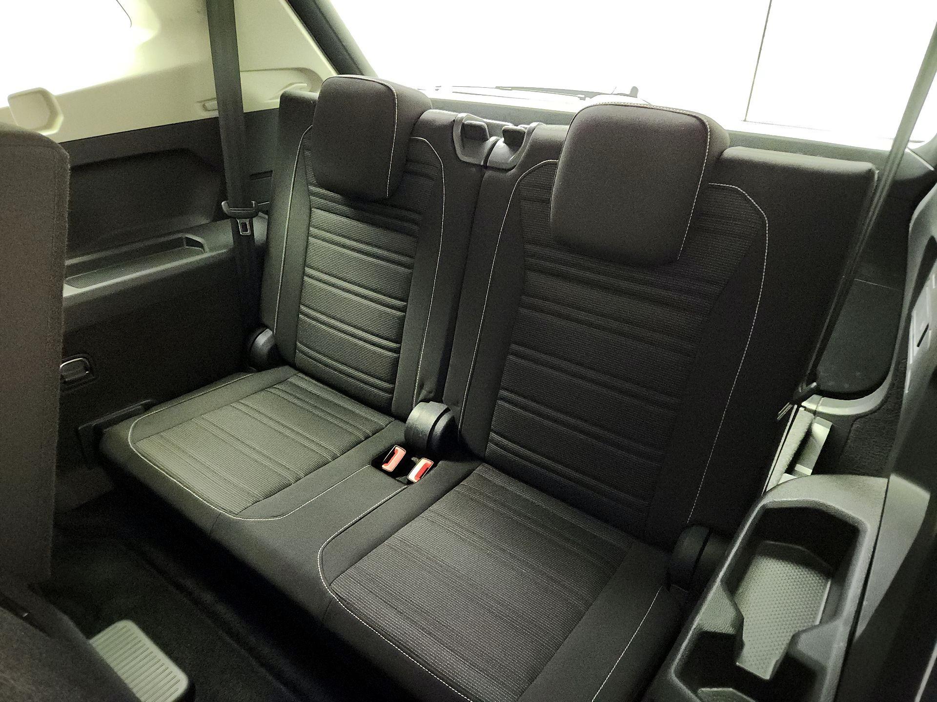 Thumbnail: 2024 Volkswagen Tiguan - 20