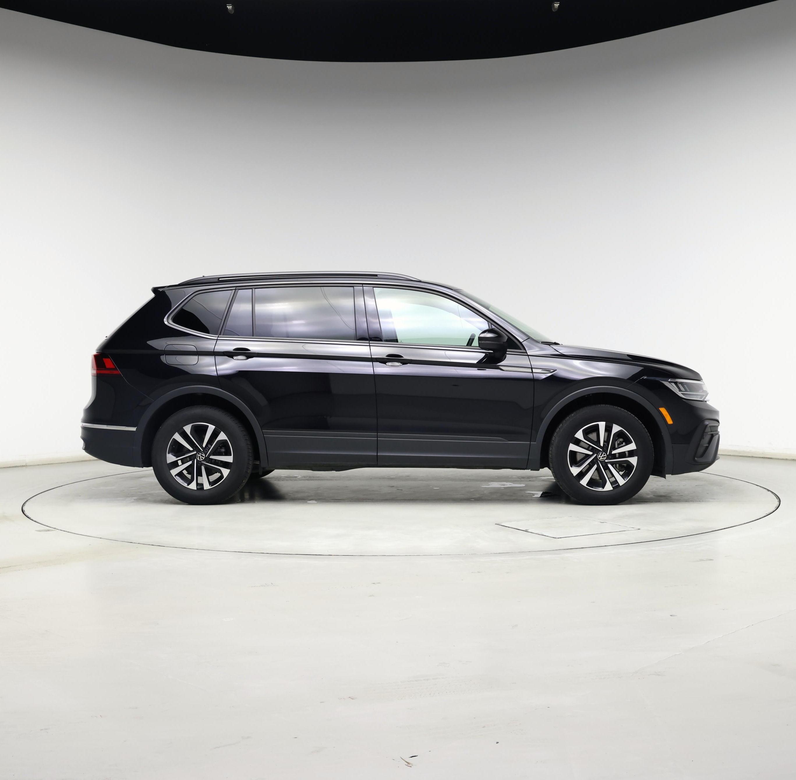 Thumbnail: 2024 Volkswagen Tiguan - 7