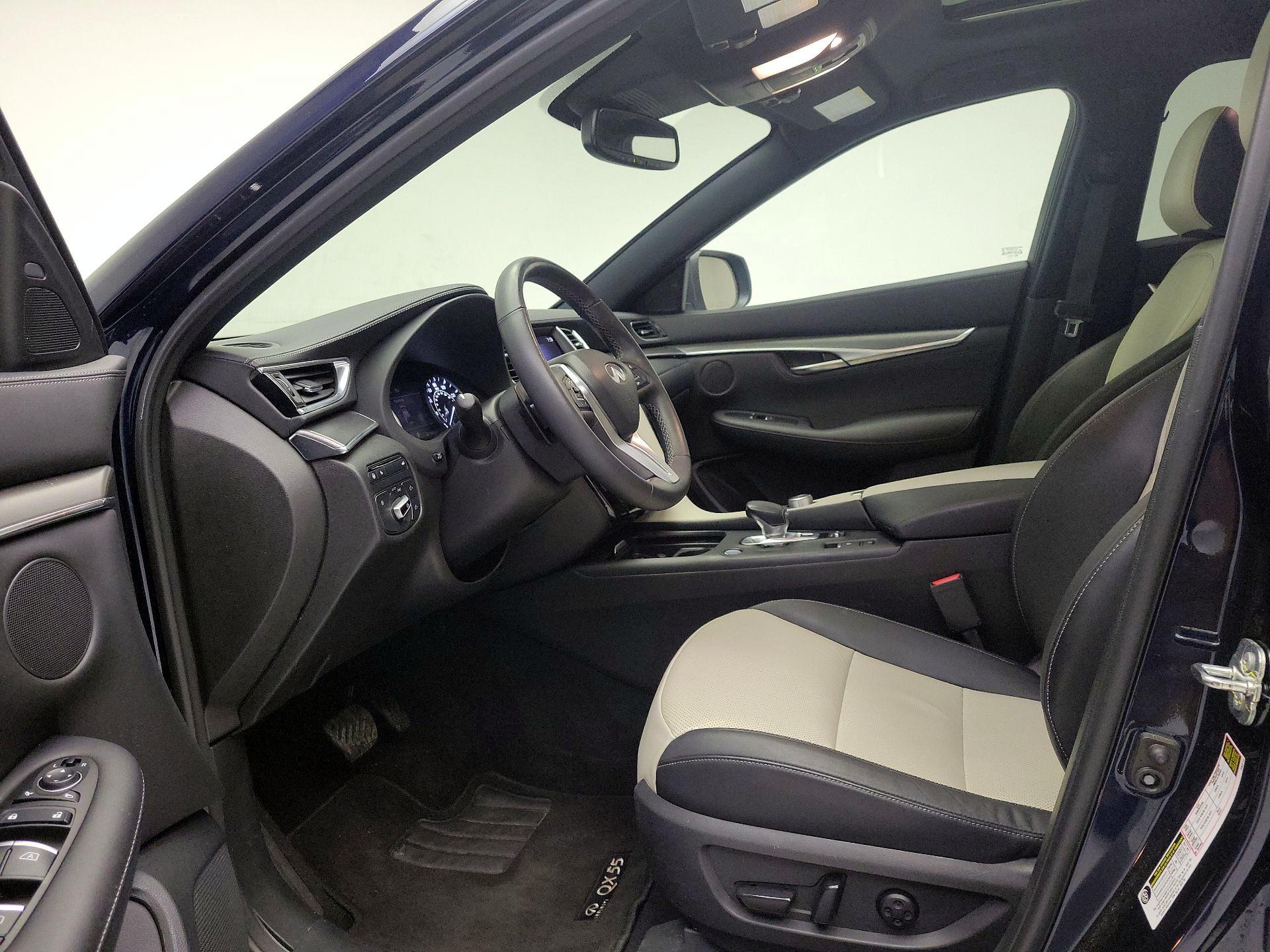 Thumbnail: 2023 INFINITI QX55 - 11