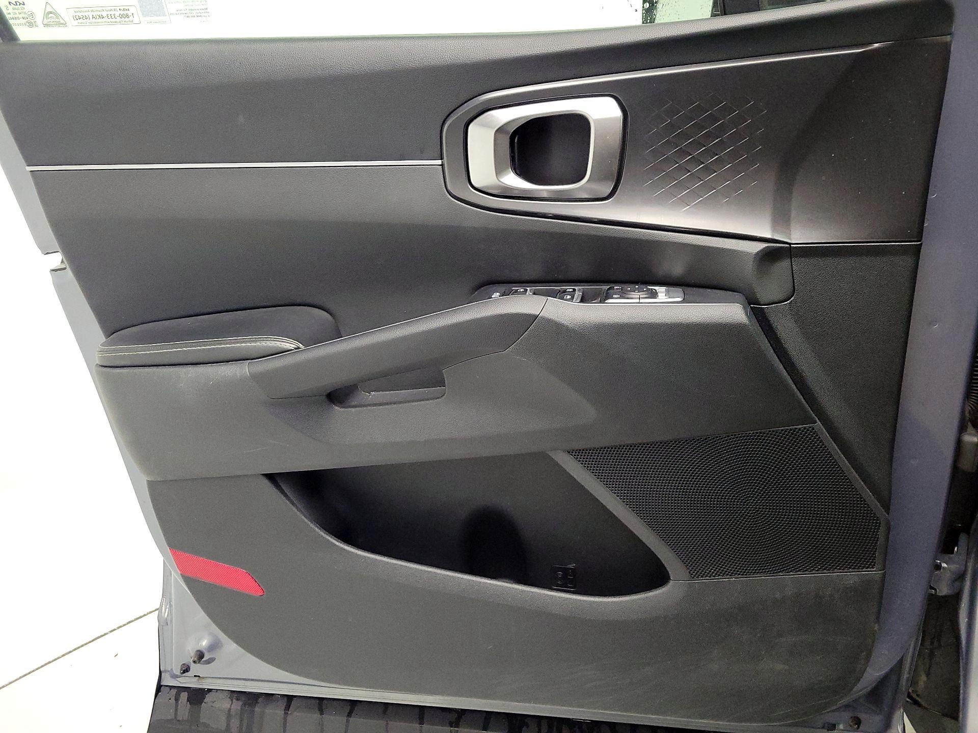 Thumbnail: 2024 Kia Sorento - 12