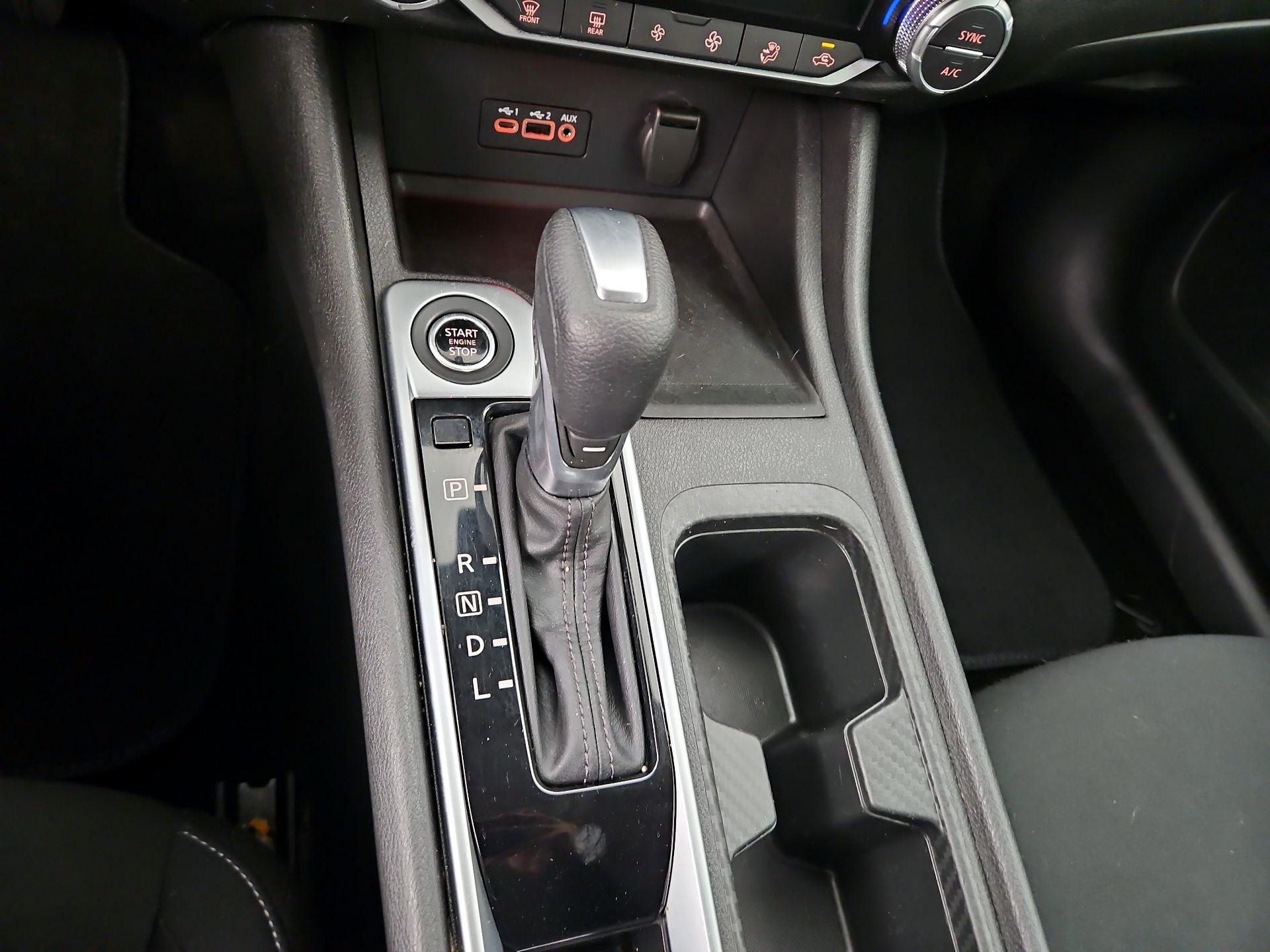 Thumbnail: 2023 Nissan Sentra - 17