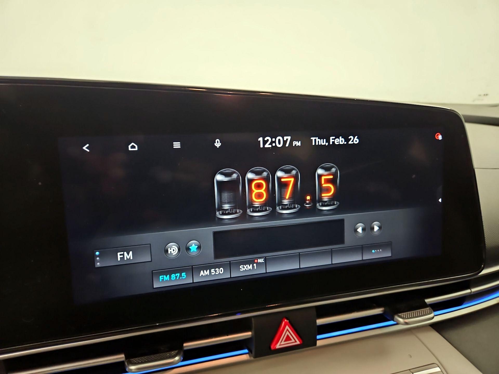 Thumbnail: 2021 Hyundai Elantra - 16