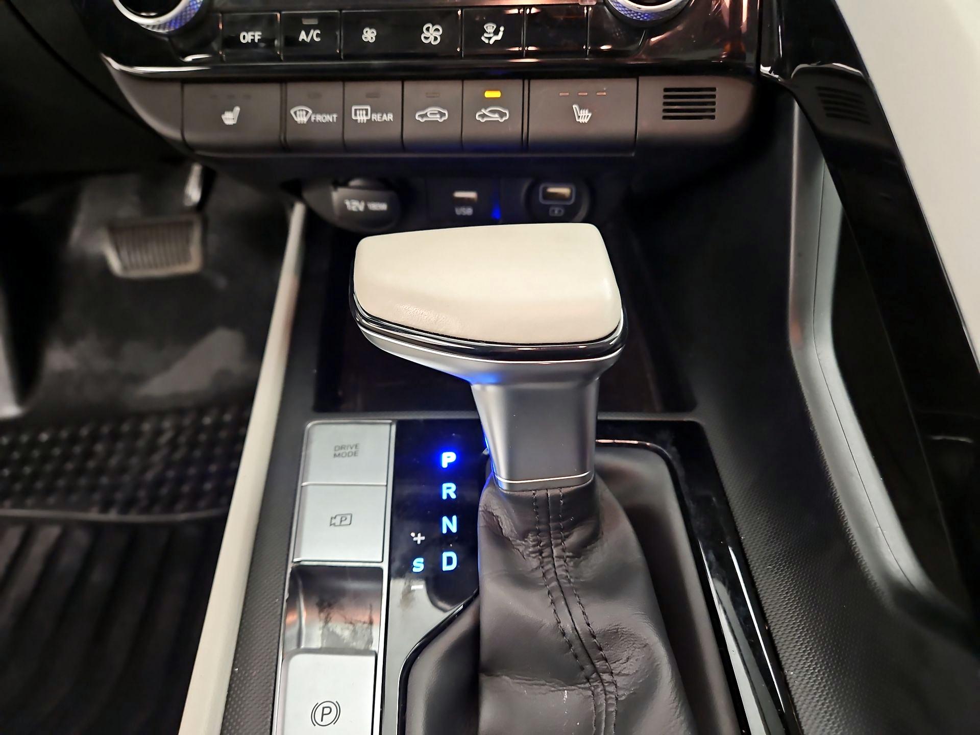 Thumbnail: 2021 Hyundai Elantra - 18