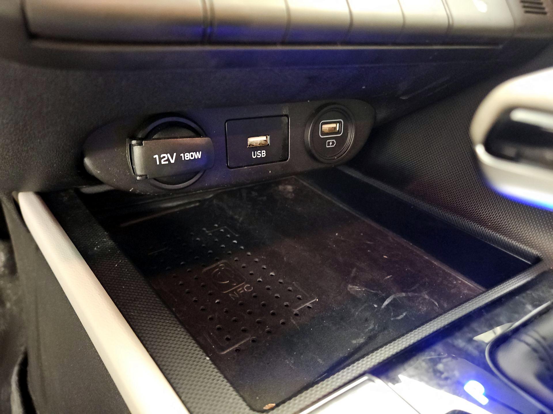 Thumbnail: 2021 Hyundai Elantra - 19