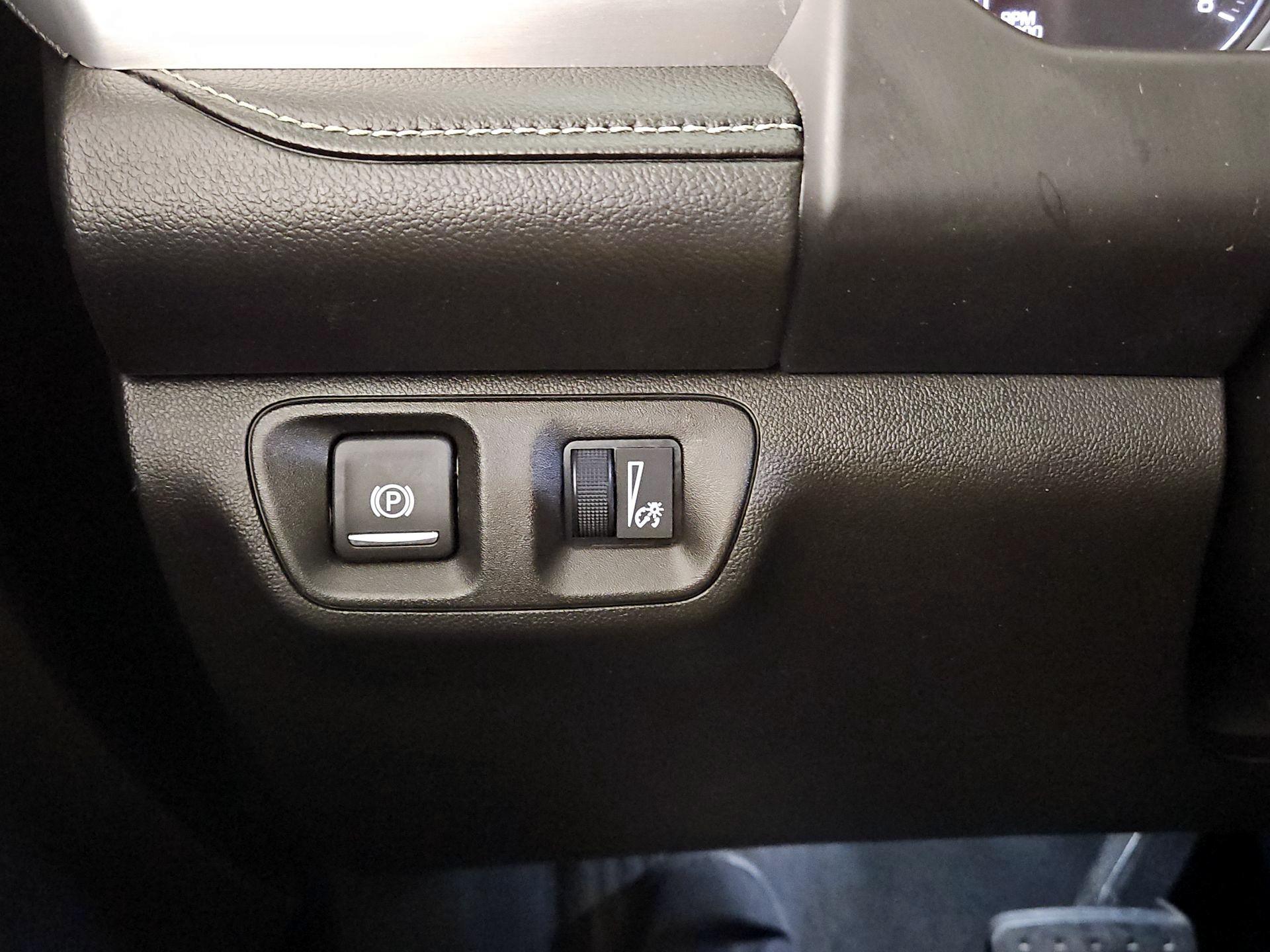 Thumbnail: 2018 GMC Acadia - 13