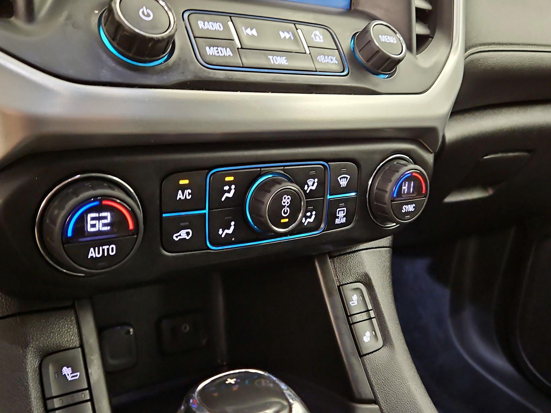 Thumbnail: 2018 GMC Acadia - 17