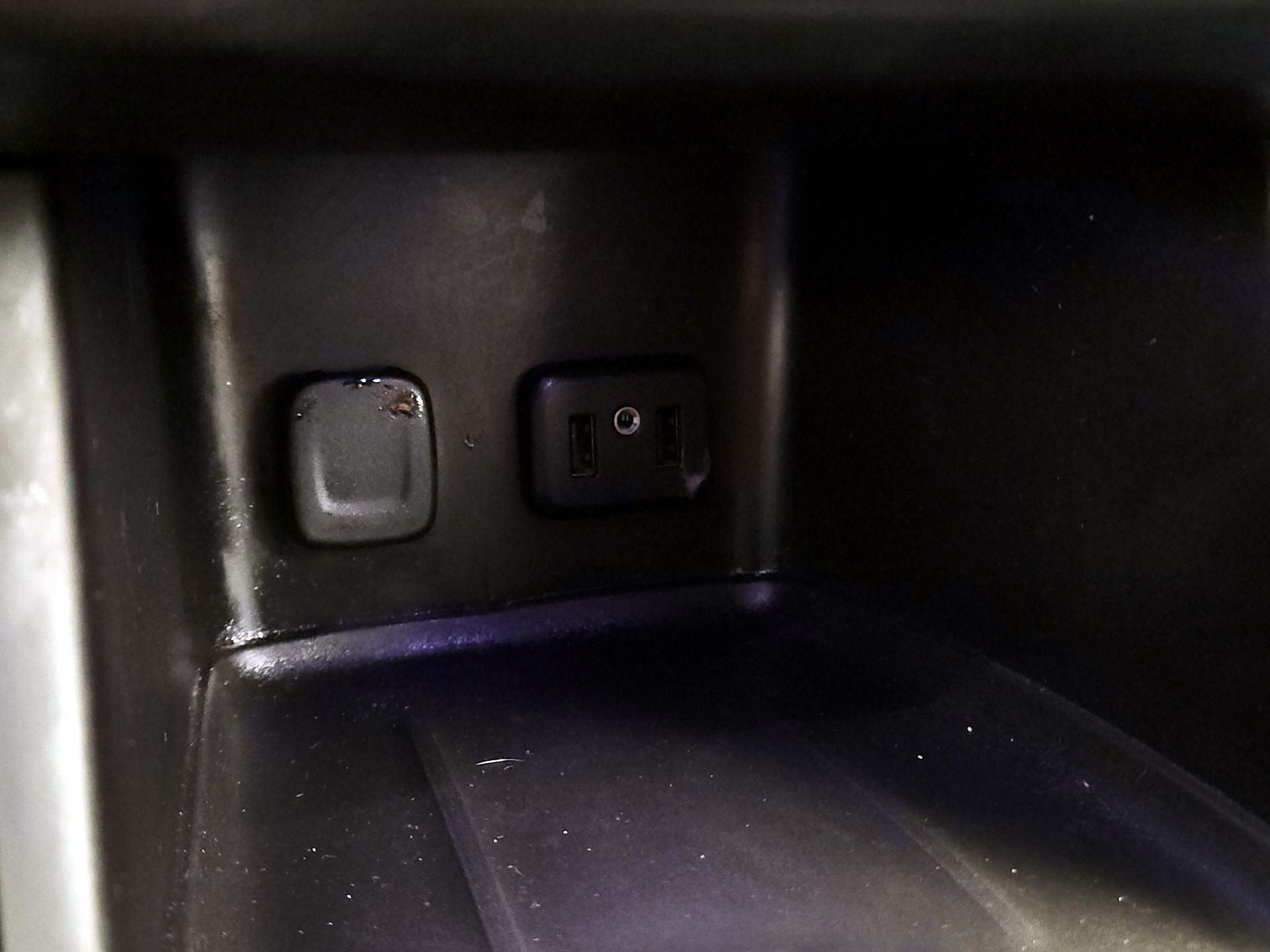 Thumbnail: 2018 GMC Acadia - 19