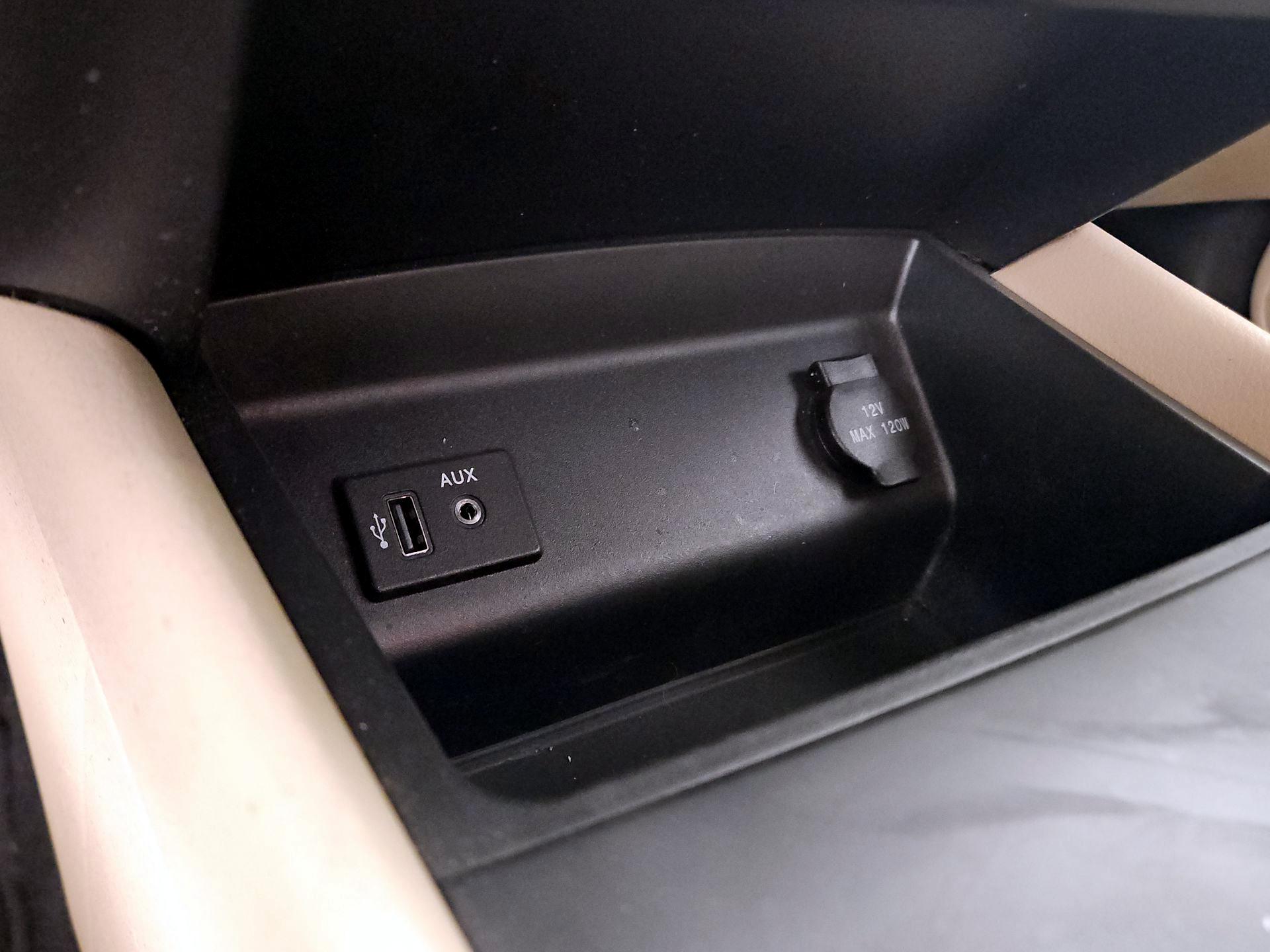 Thumbnail: 2017 Nissan Altima - 18