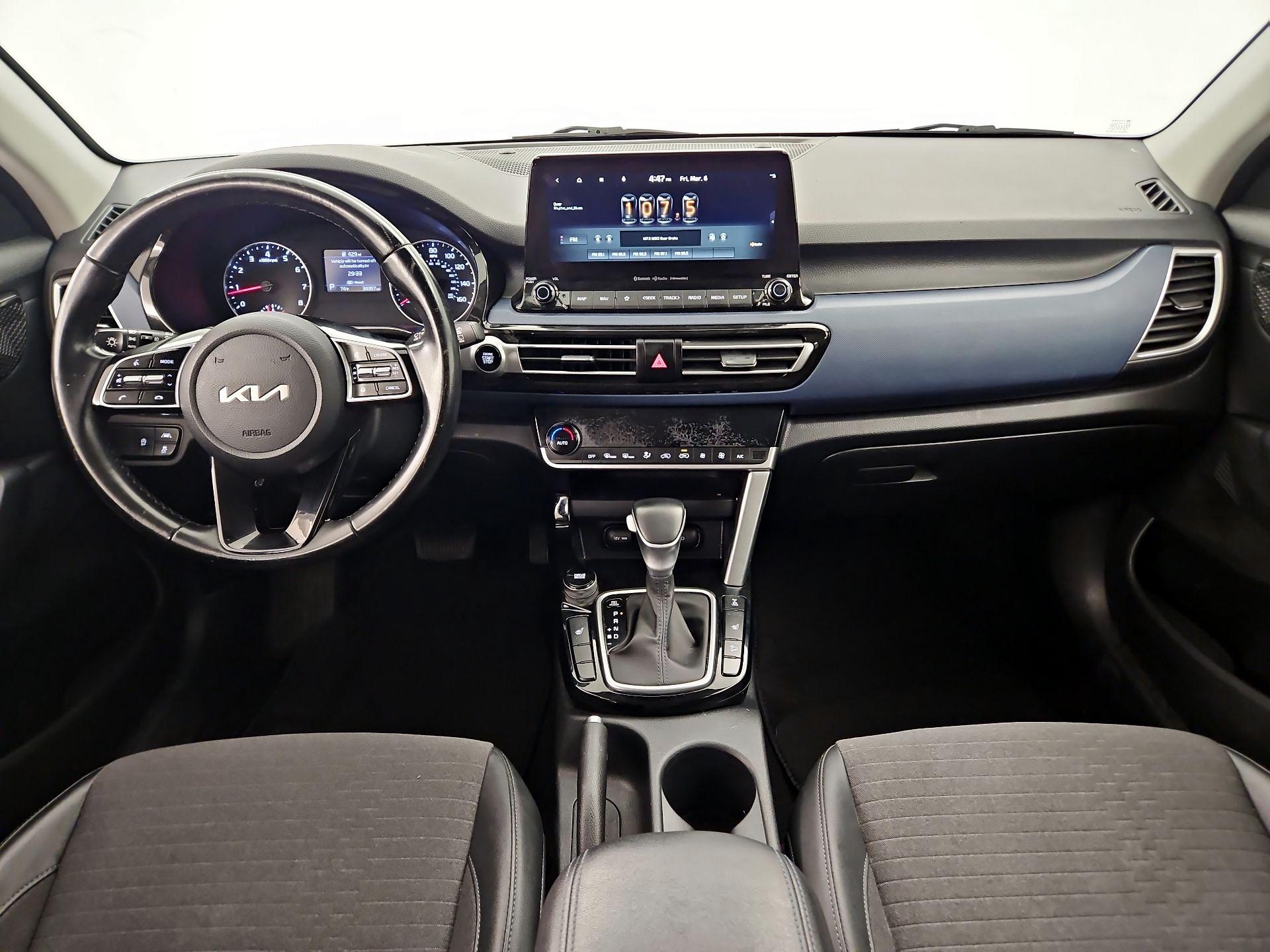 Thumbnail: 2022 Kia Seltos - 9