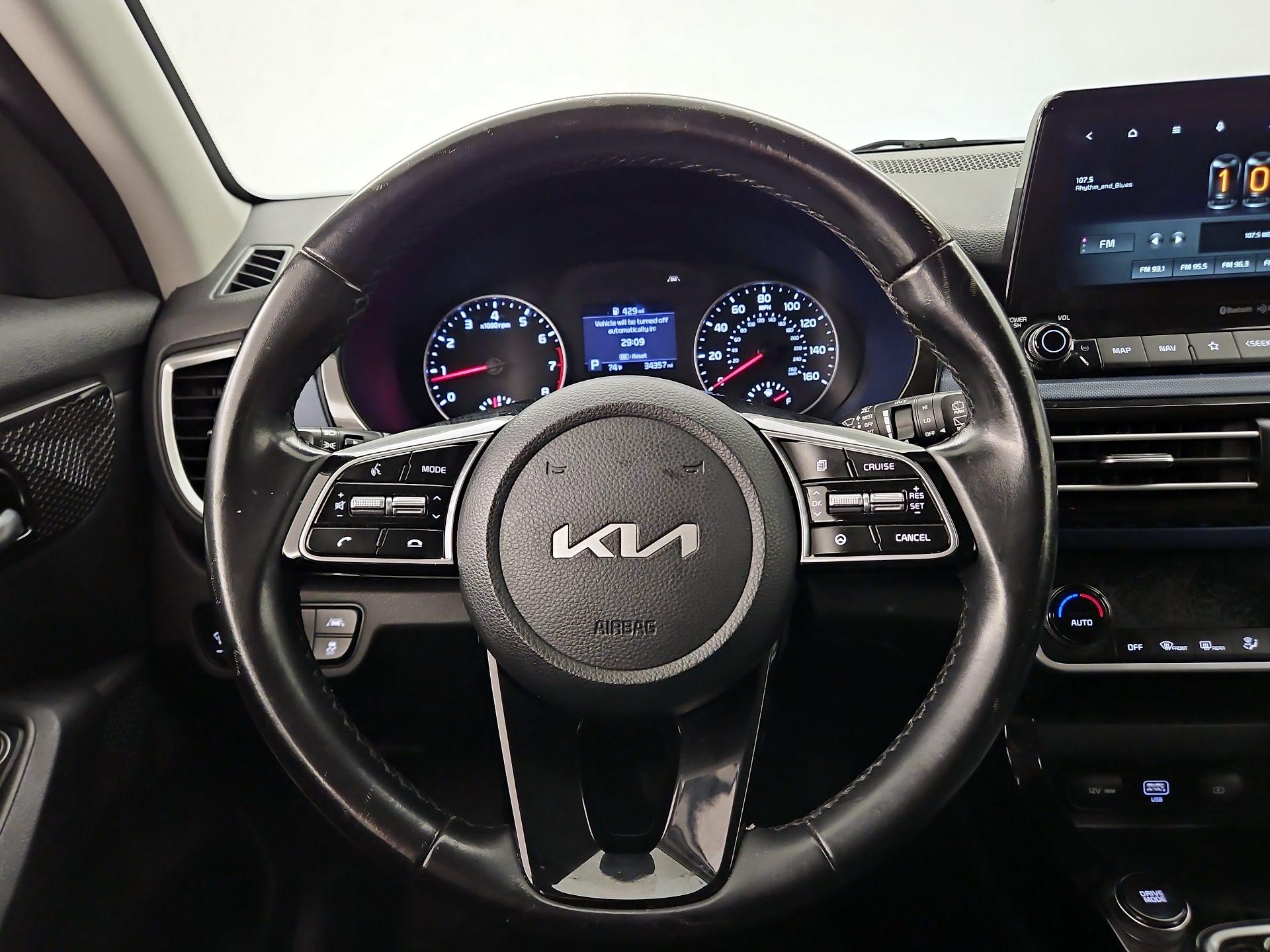 Thumbnail: 2022 Kia Seltos - 10