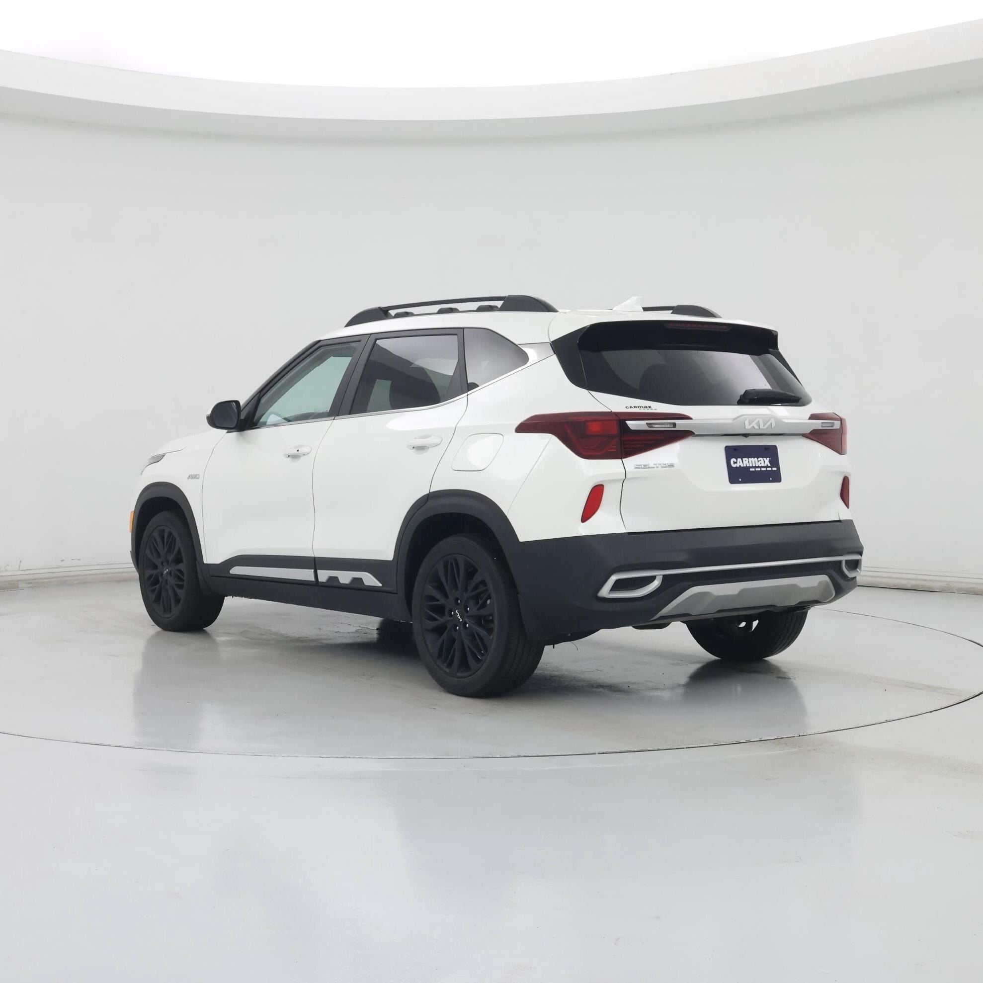 Thumbnail: 2022 Kia Seltos - 2