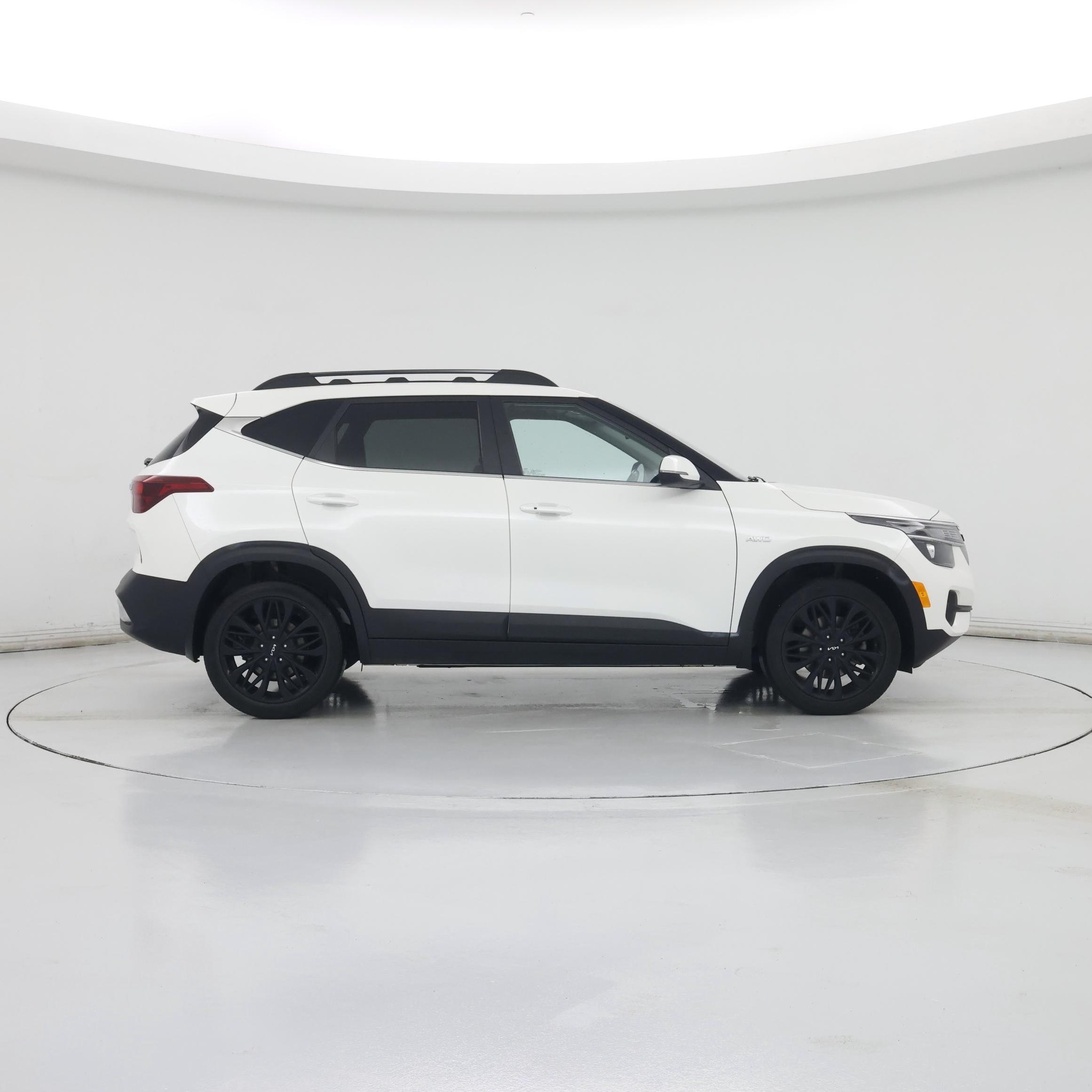 Thumbnail: 2022 Kia Seltos - 7