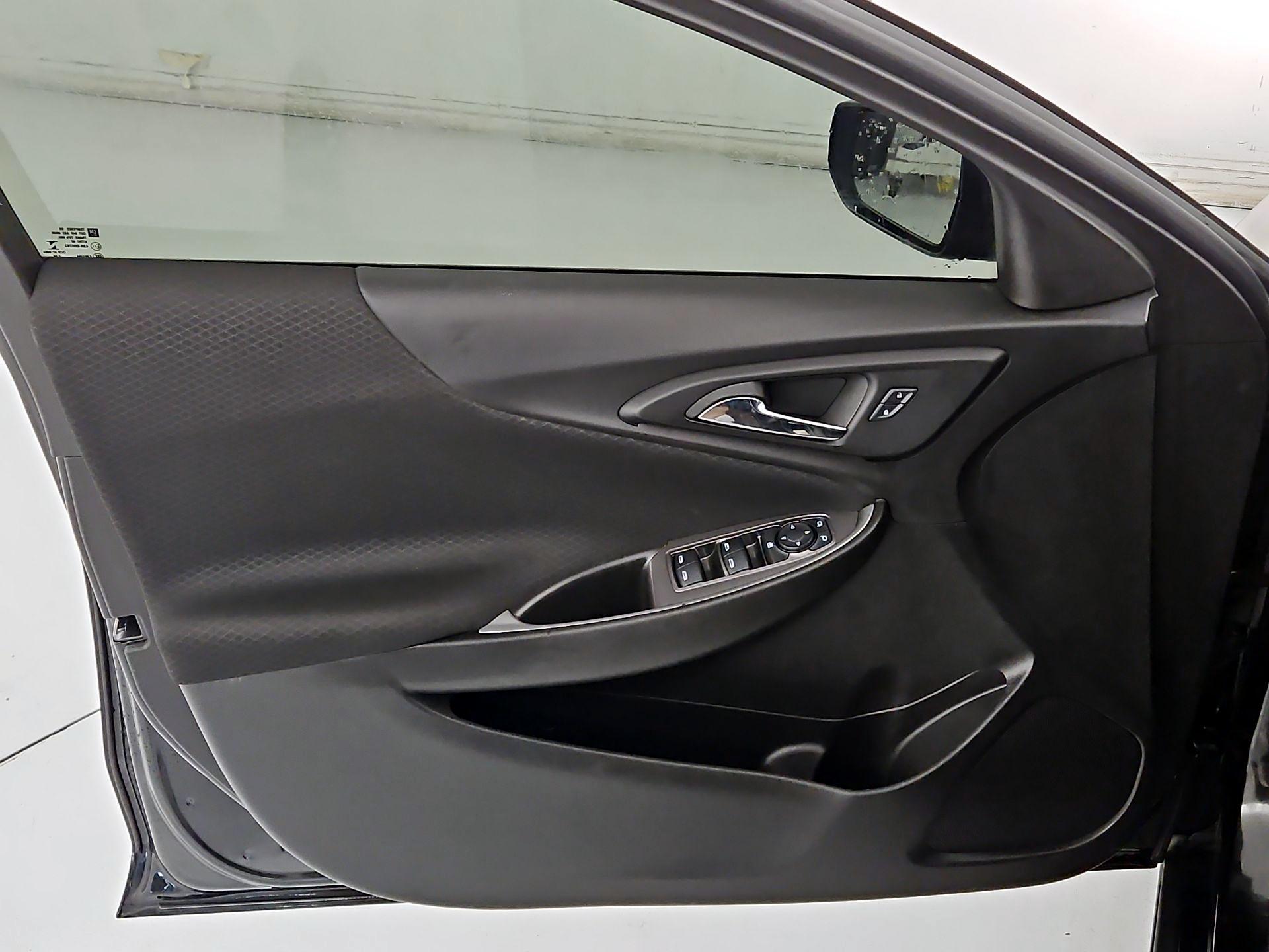 Thumbnail: 2025 Chevrolet Malibu - 12