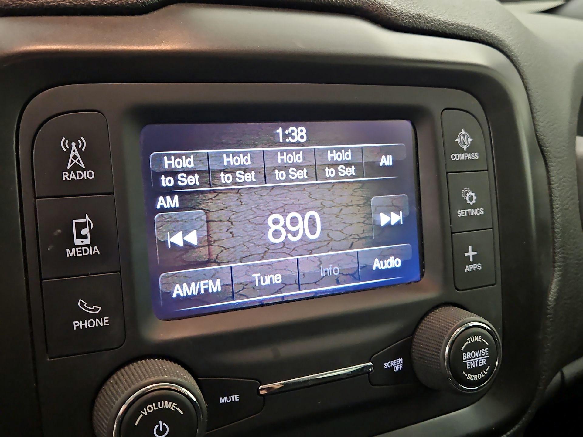 Thumbnail: 2018 Jeep Renegade - 14