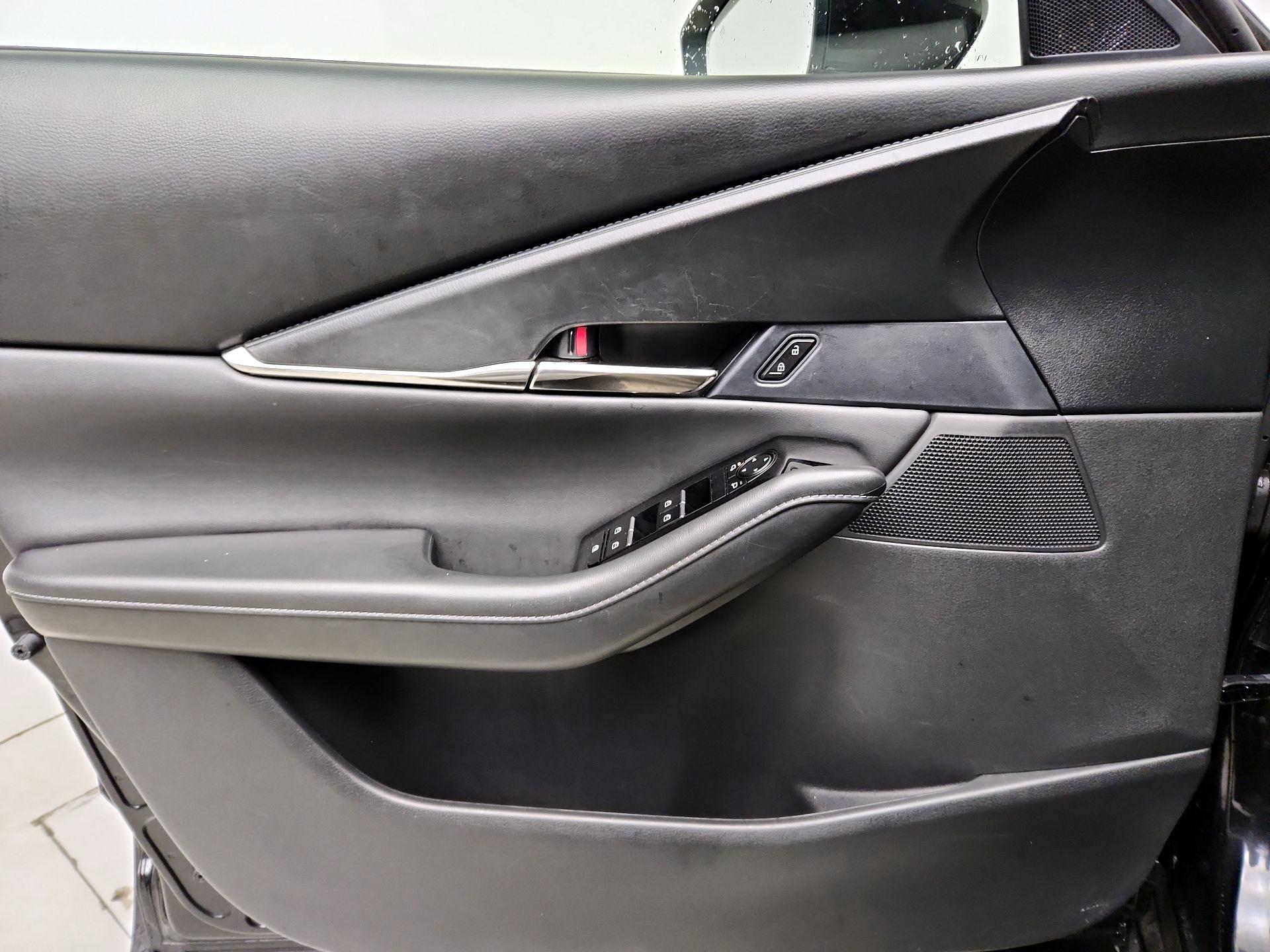 Thumbnail: 2025 Mazda CX-30 - 12