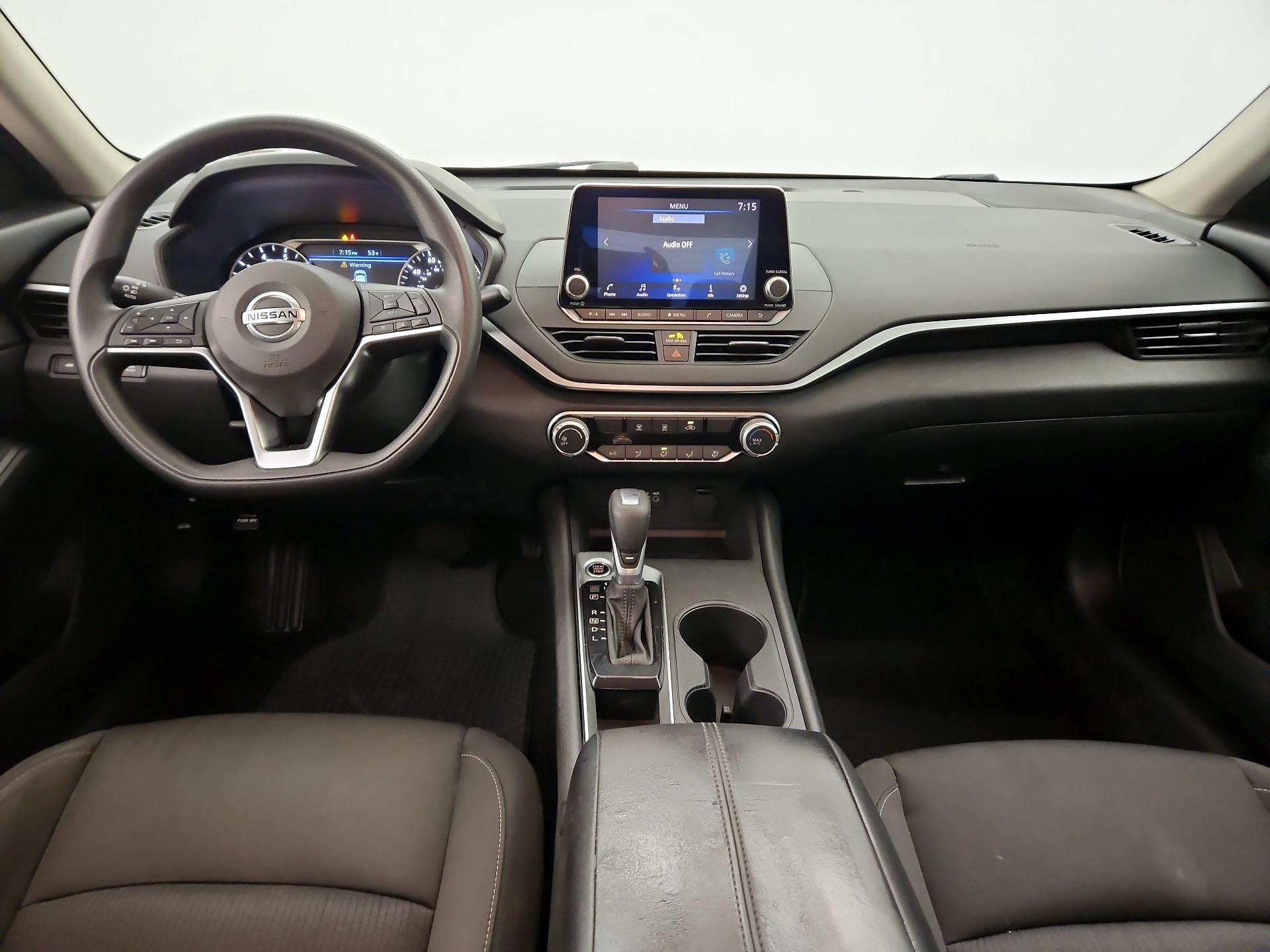 Thumbnail: 2020 Nissan Altima - 9
