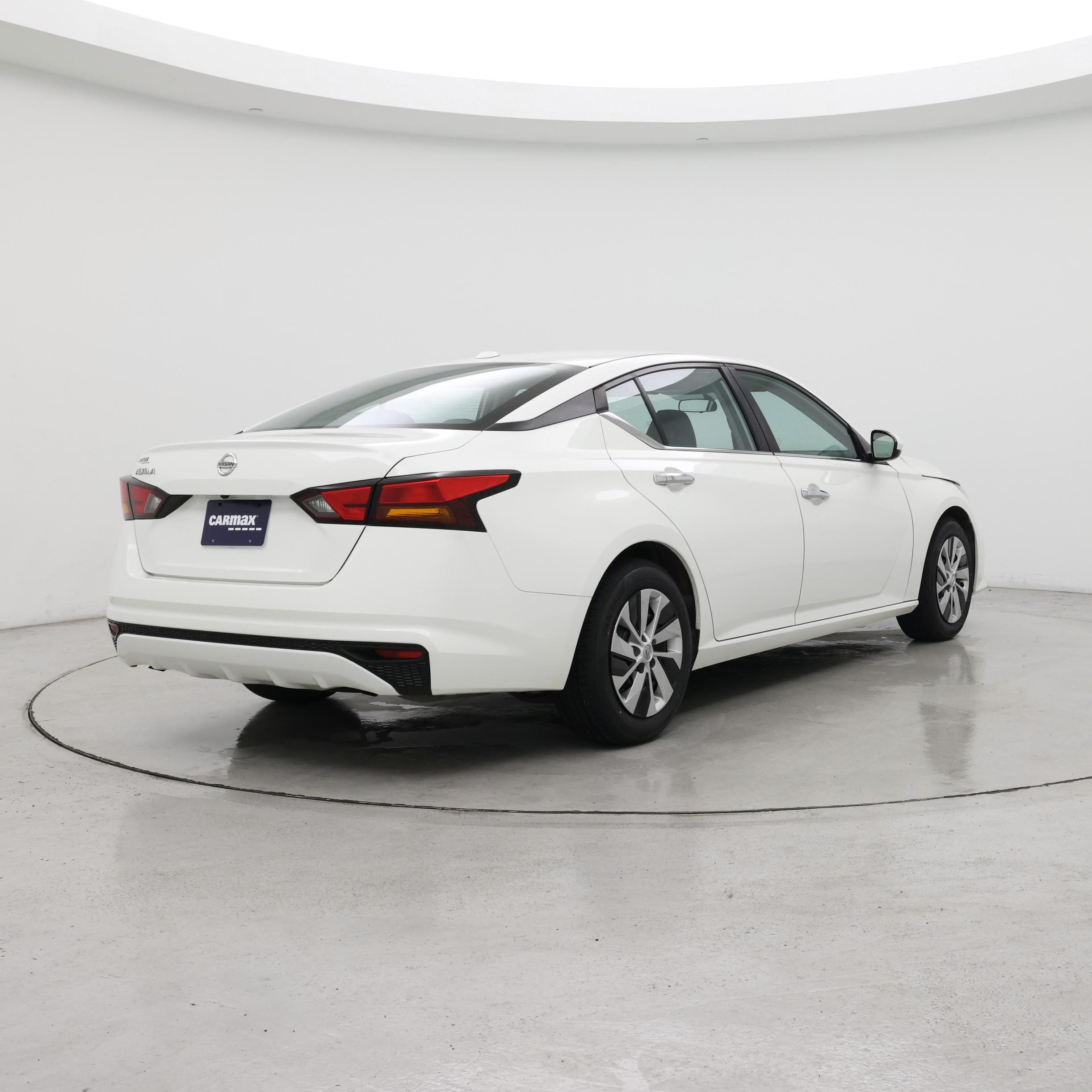 Thumbnail: 2020 Nissan Altima - 8