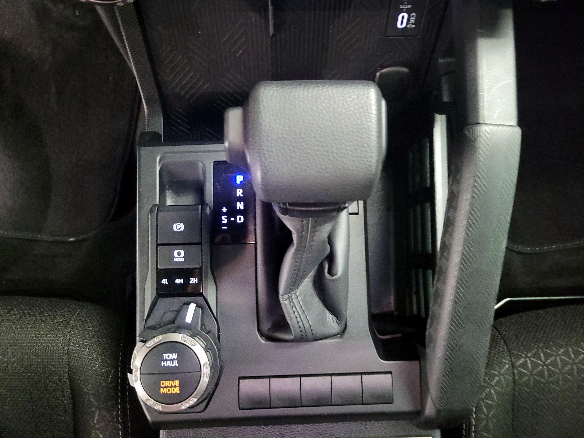 Thumbnail: 2025 Toyota 4Runner - 15