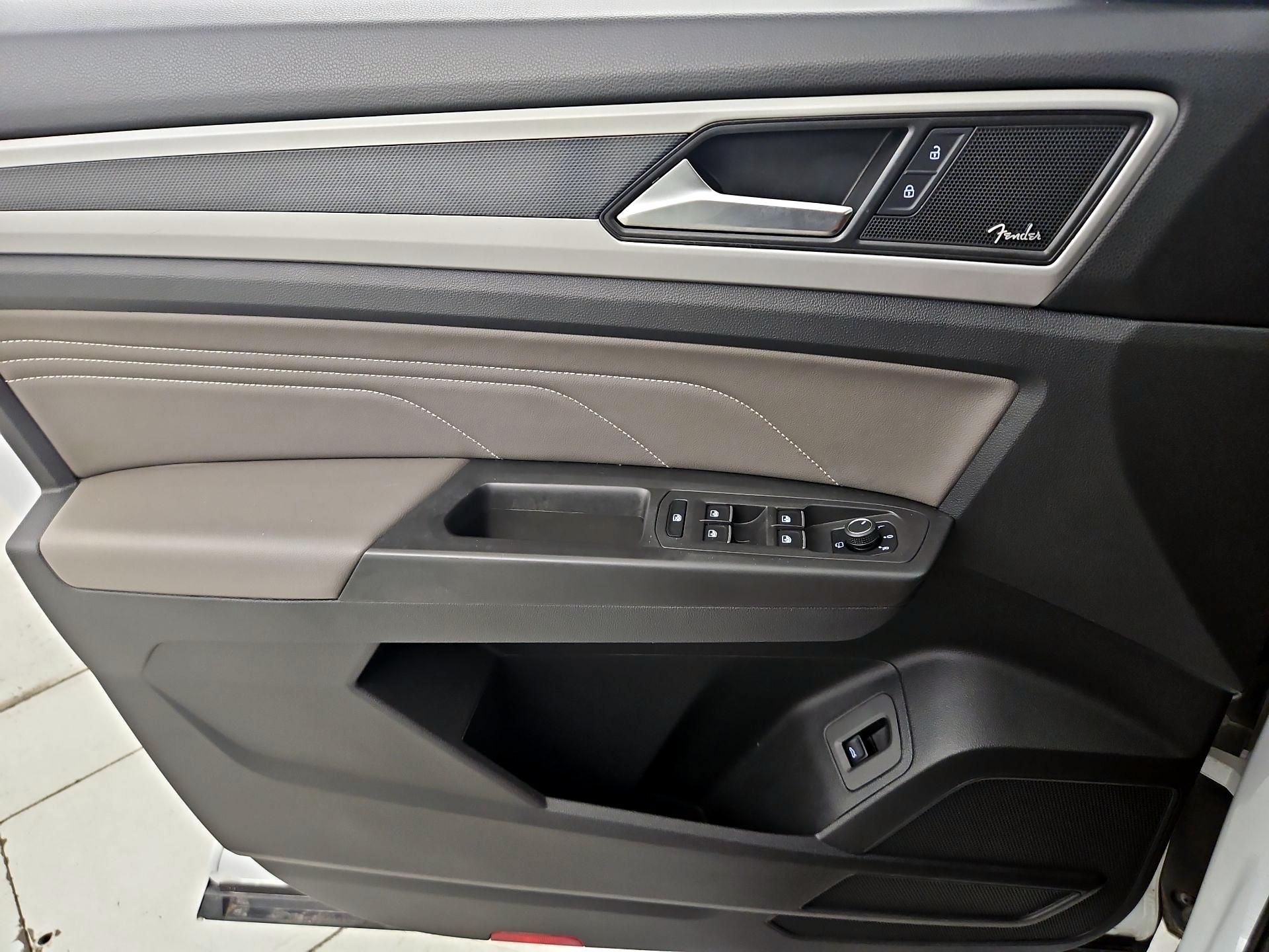 Thumbnail: 2023 Volkswagen Atlas - 12