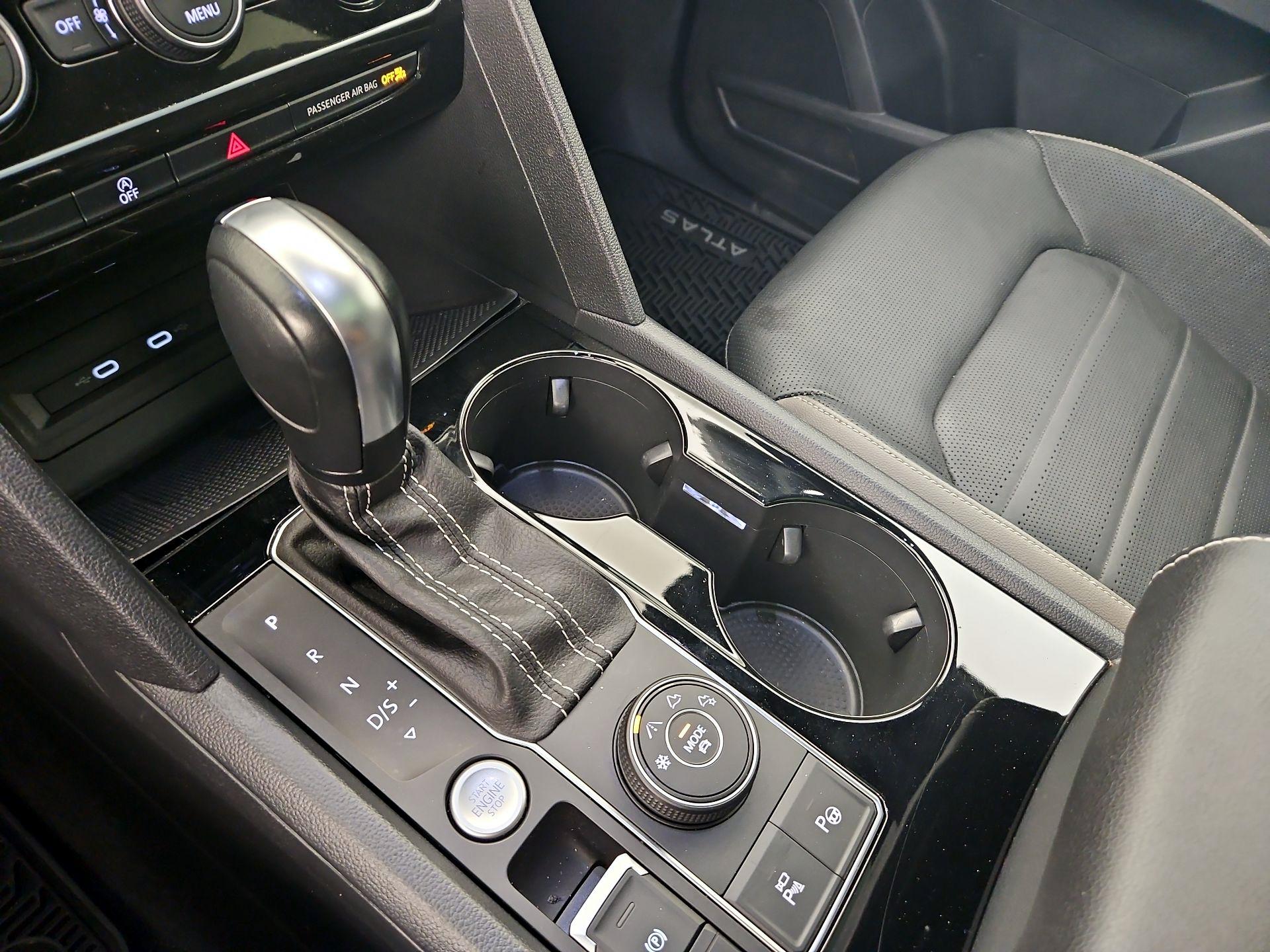 Thumbnail: 2023 Volkswagen Atlas - 17