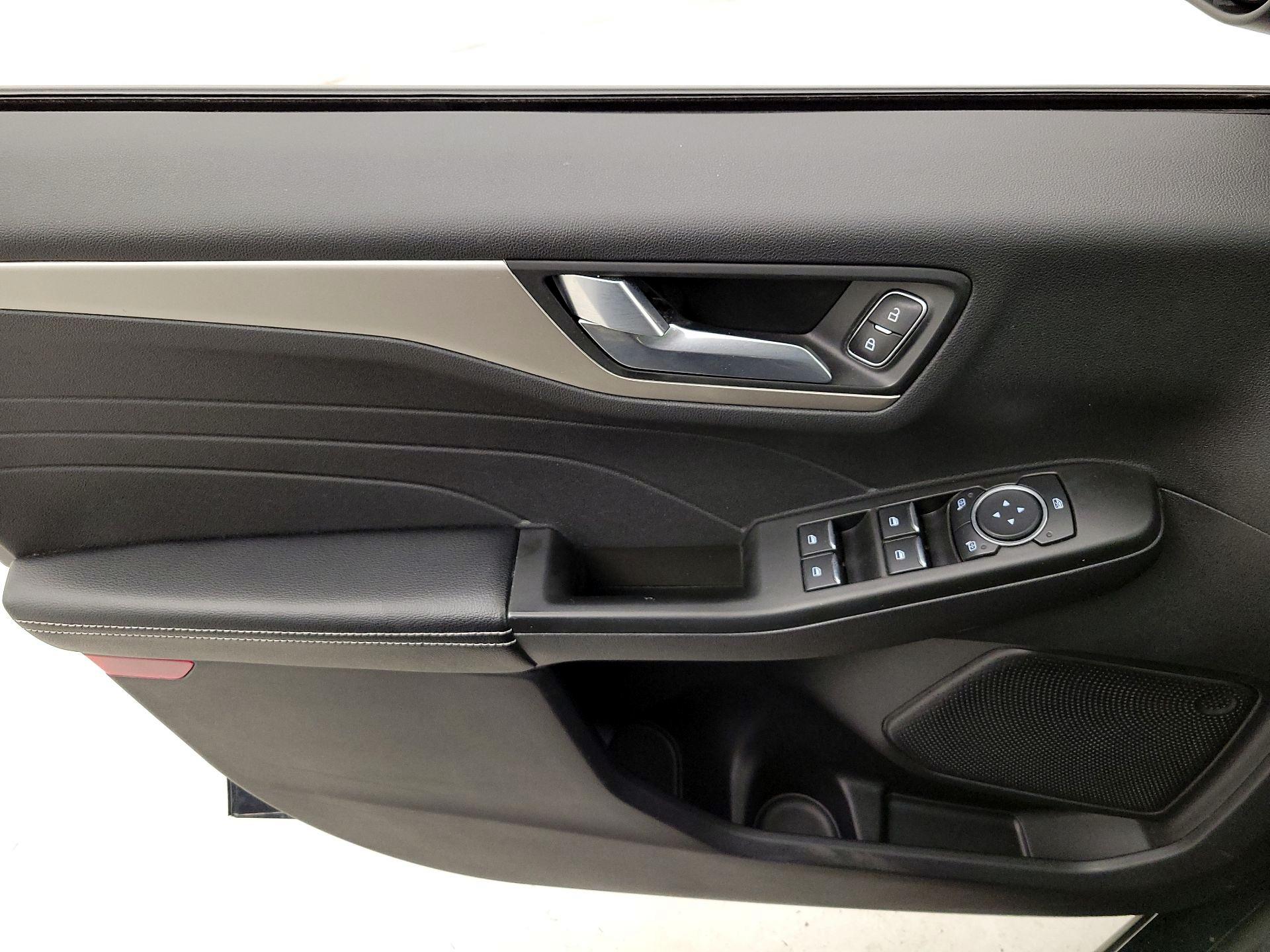 Thumbnail: 2022 Ford Escape - 12