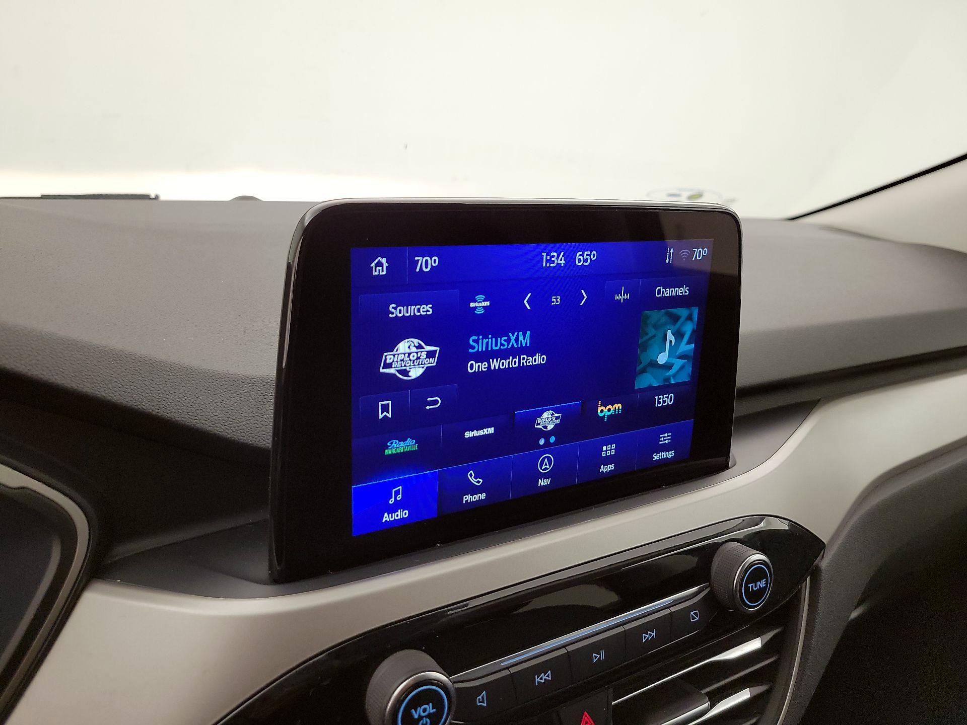 Thumbnail: 2022 Ford Escape - 16