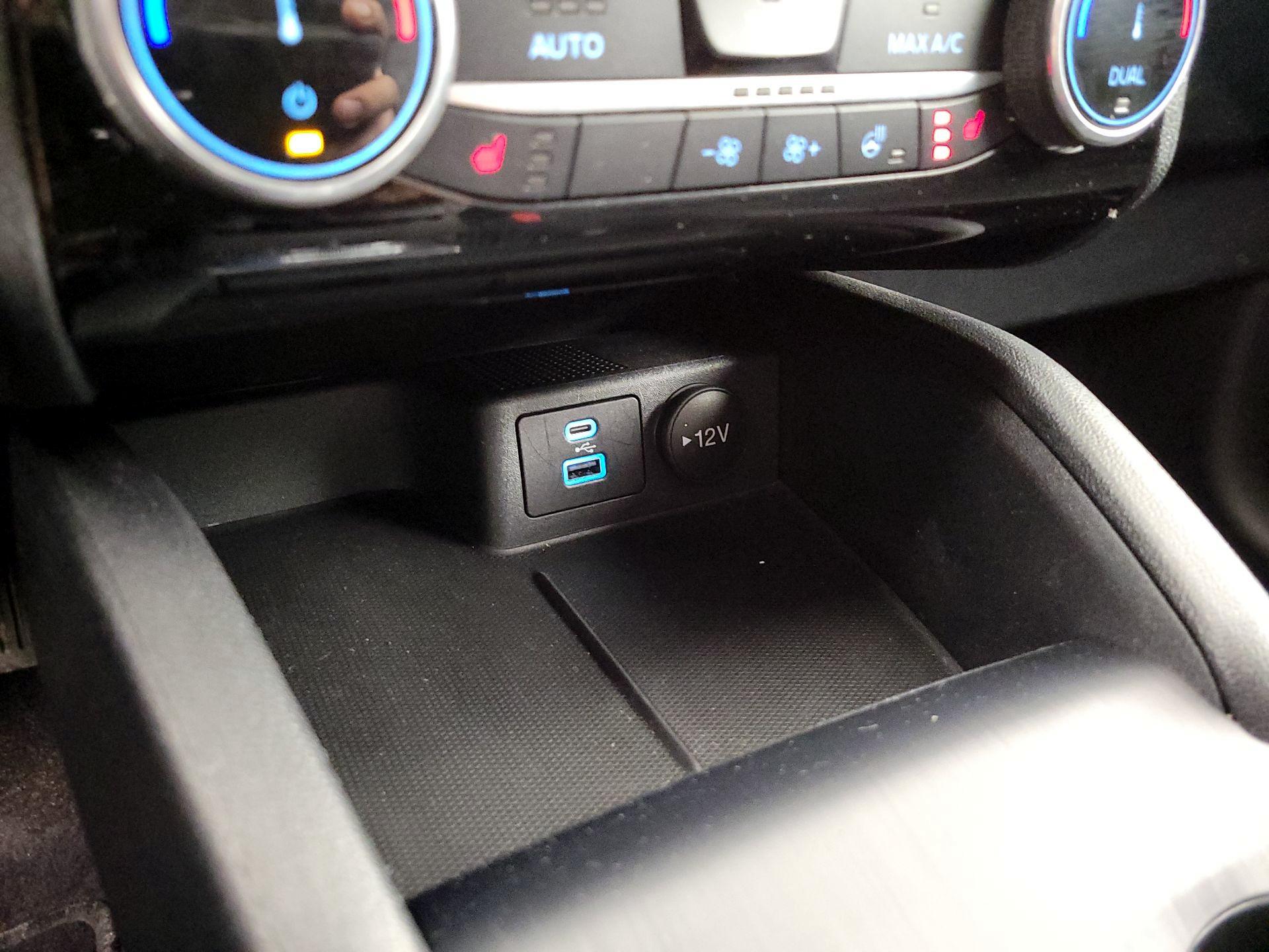 Thumbnail: 2022 Ford Escape - 19