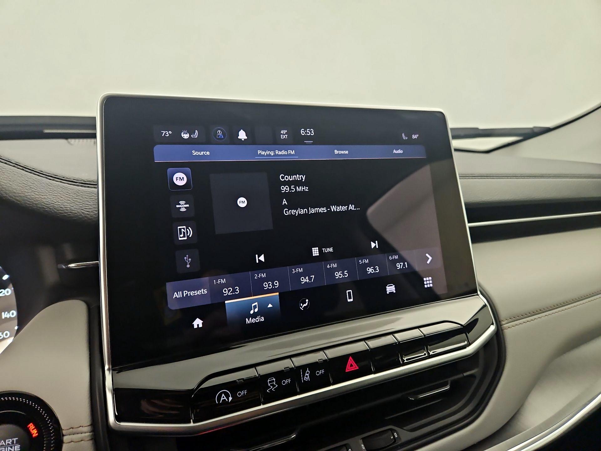 Thumbnail: 2022 Jeep Compass - 15