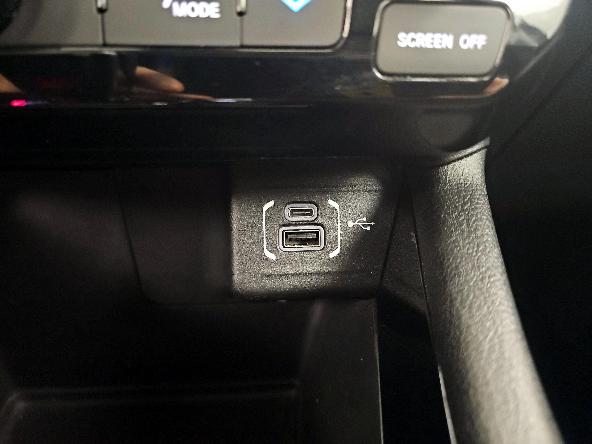 Thumbnail: 2022 Jeep Compass - 18