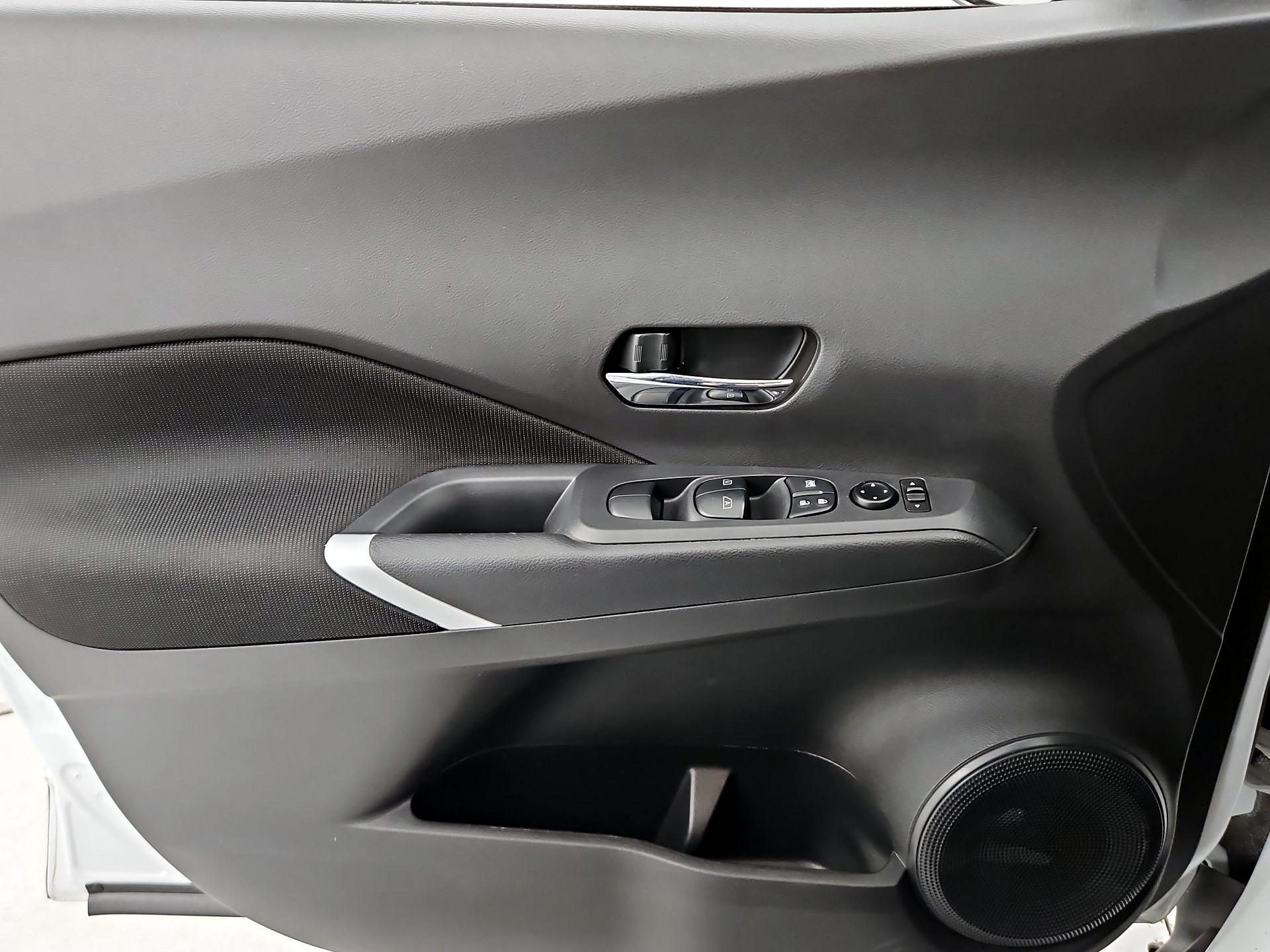 Thumbnail: 2024 Nissan Kicks - 12