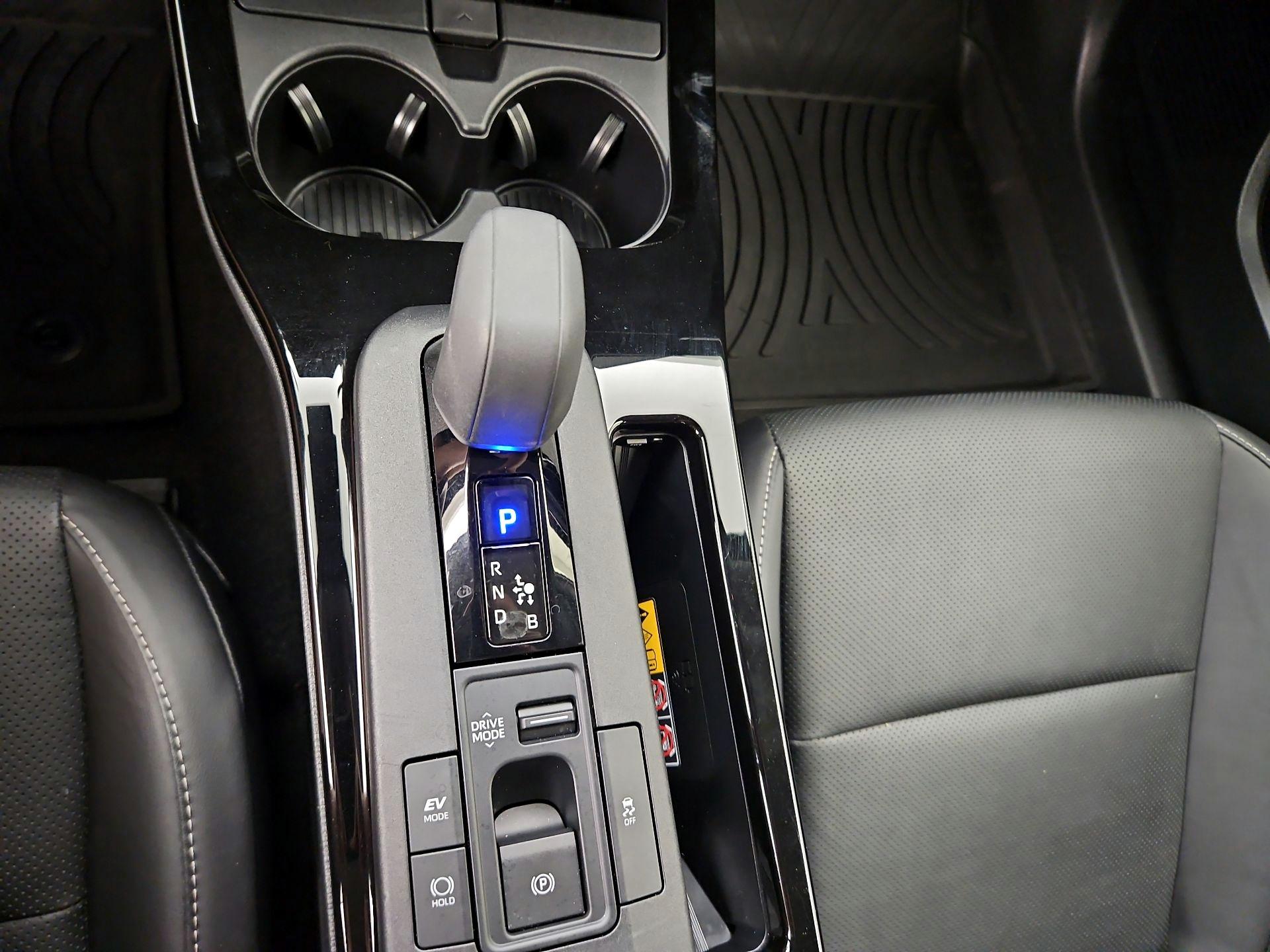 Thumbnail: 2024 Toyota Prius - 18