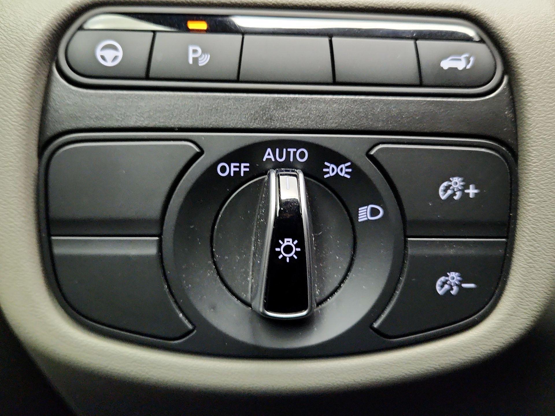 Thumbnail: 2023 INFINITI QX50 - 13