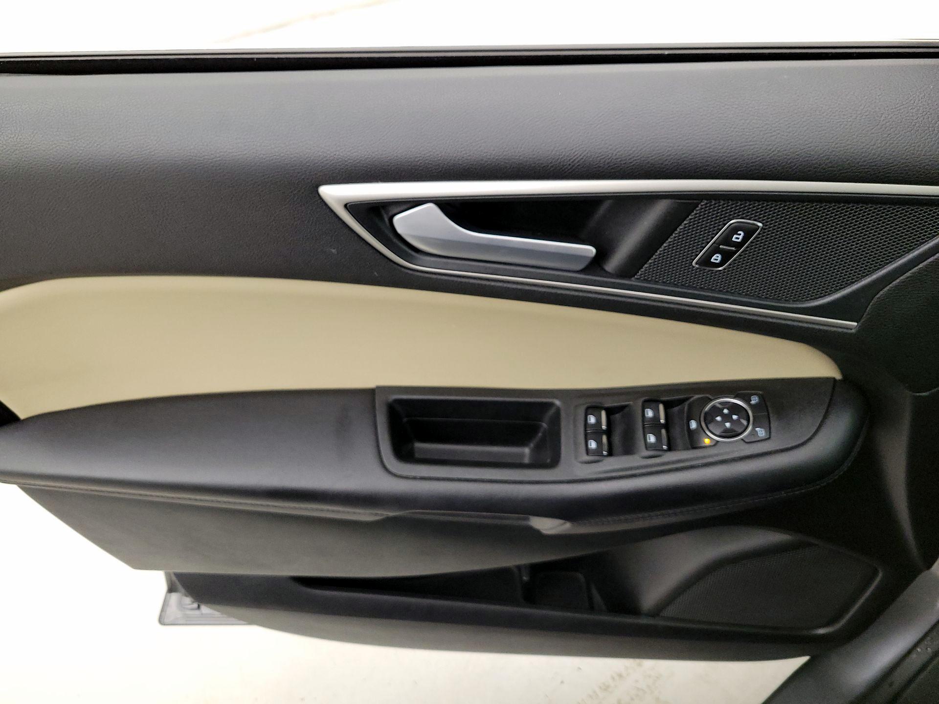 Thumbnail: 2023 Ford Edge - 12