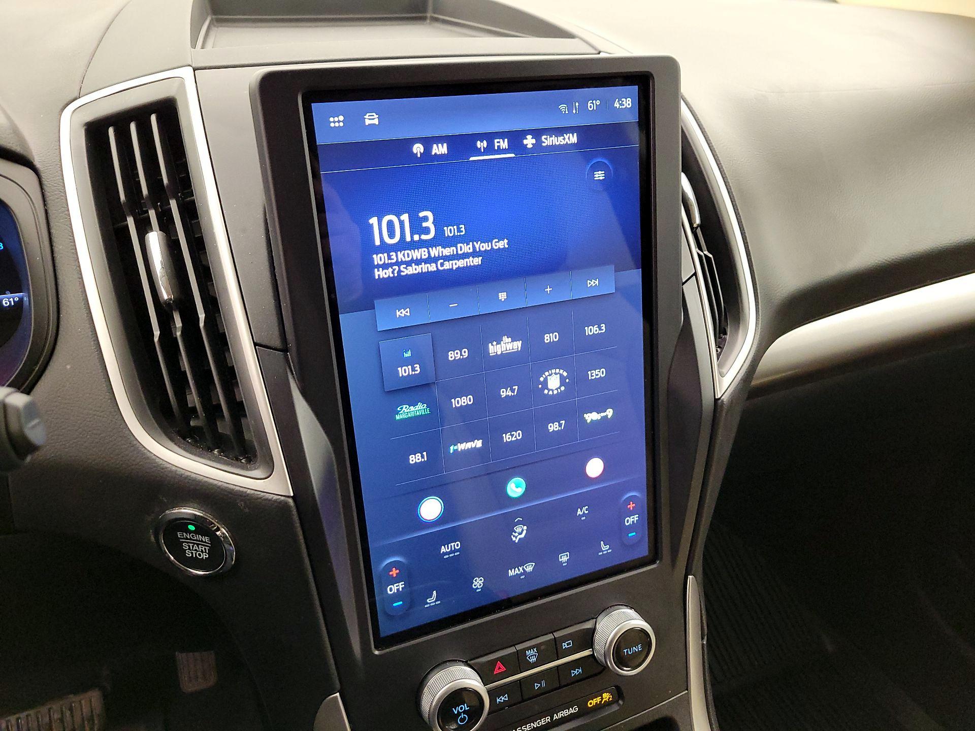 Thumbnail: 2023 Ford Edge - 15