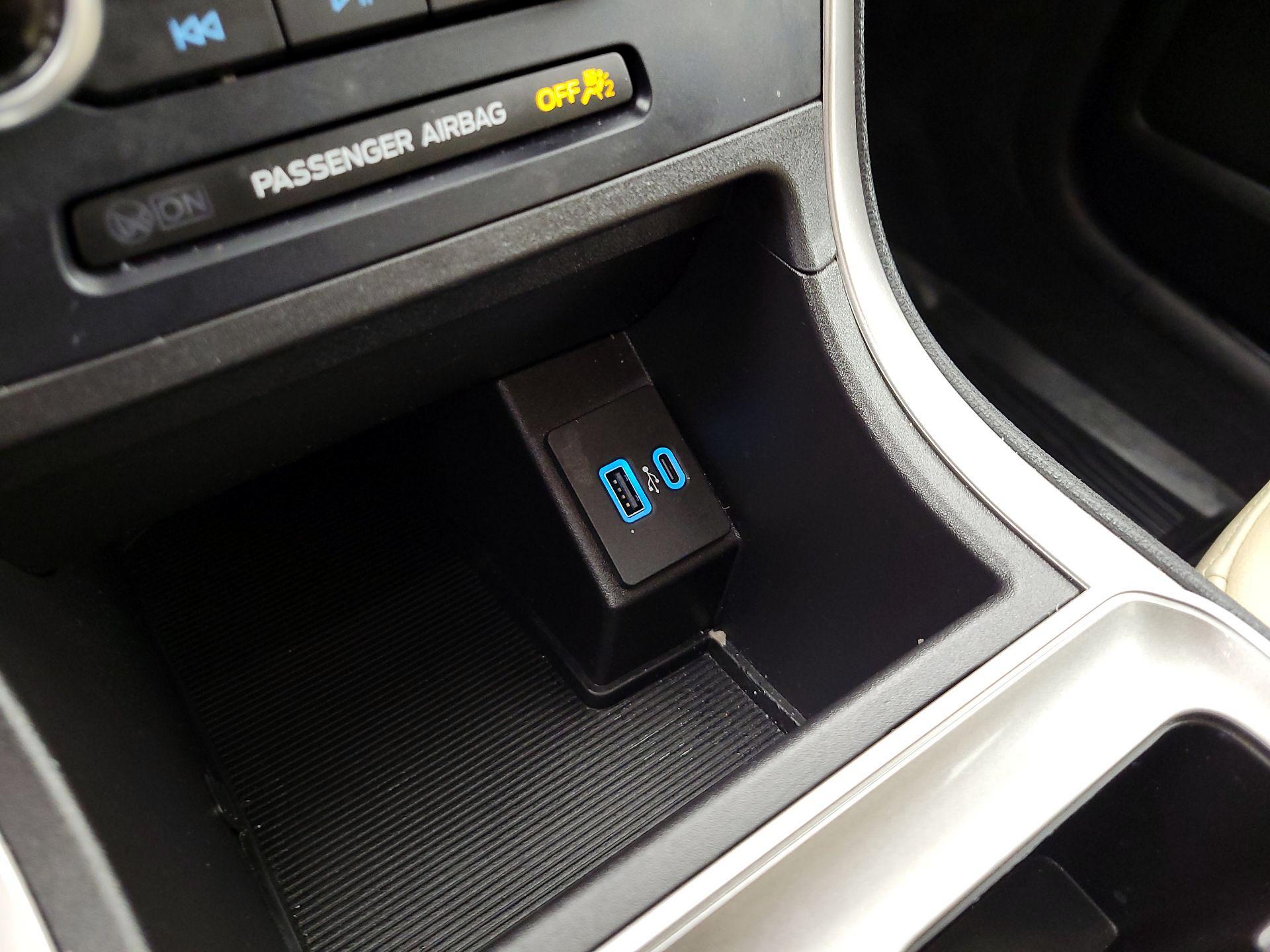 Thumbnail: 2023 Ford Edge - 18